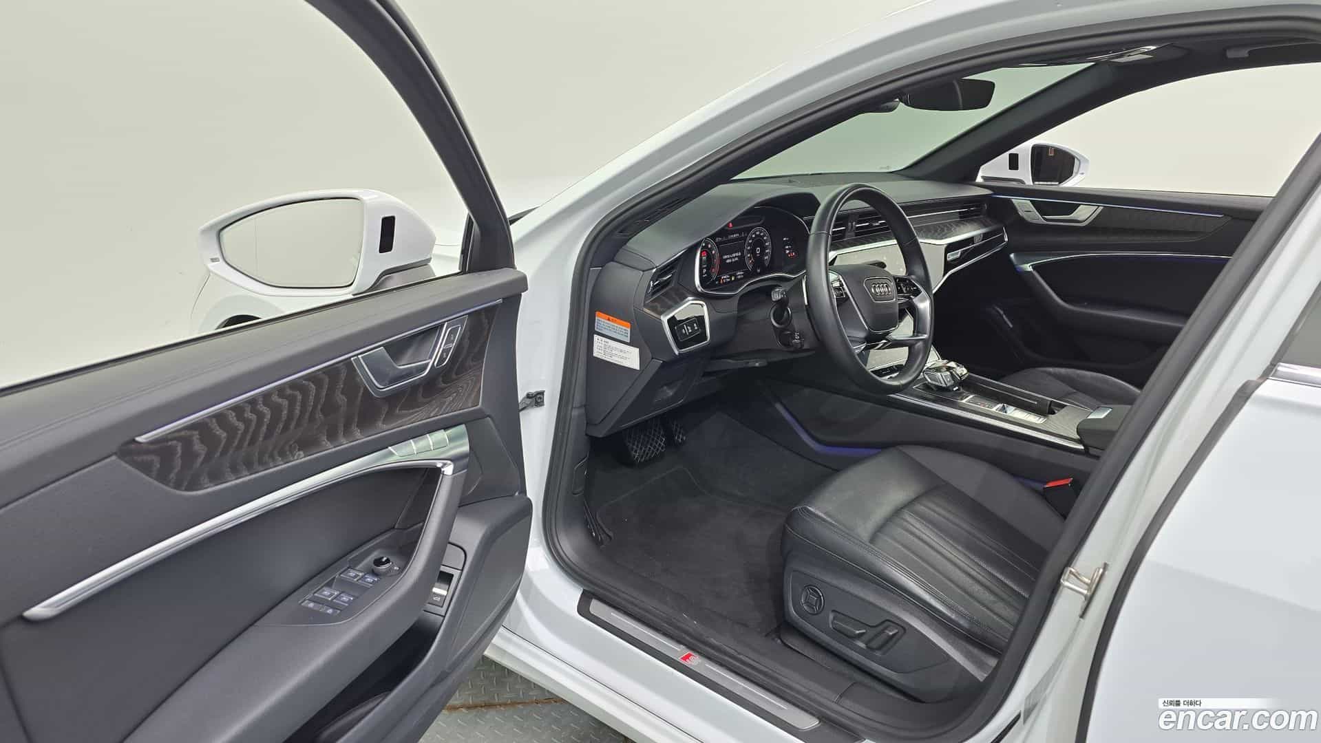 A6 Audi 2022.1-INNER-010