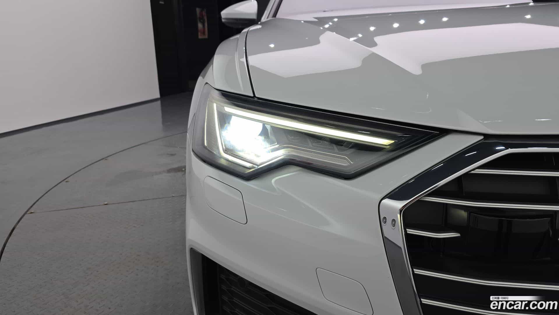 A6 Audi 2022.1-OUTER-032