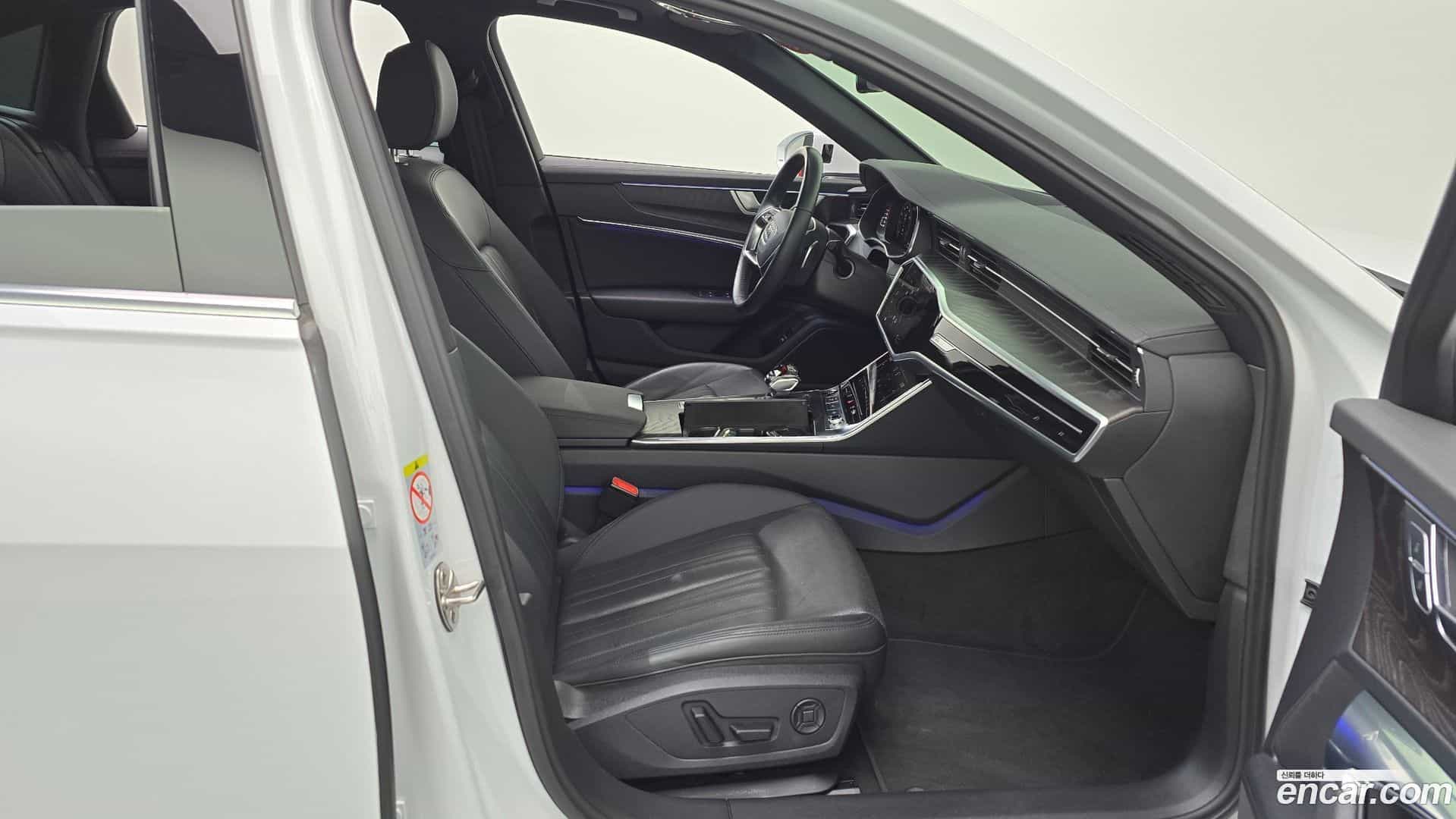 A6 Audi 2022.1-INNER-036