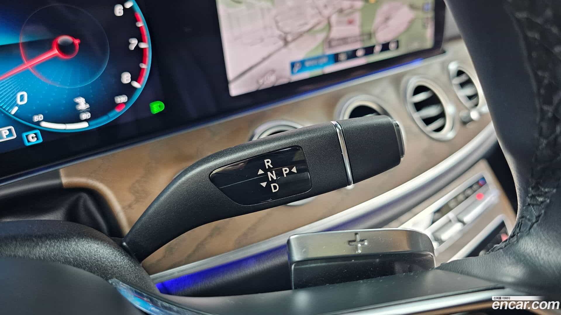 E-Class Mercedes-Benz 2021.2-INNER-009