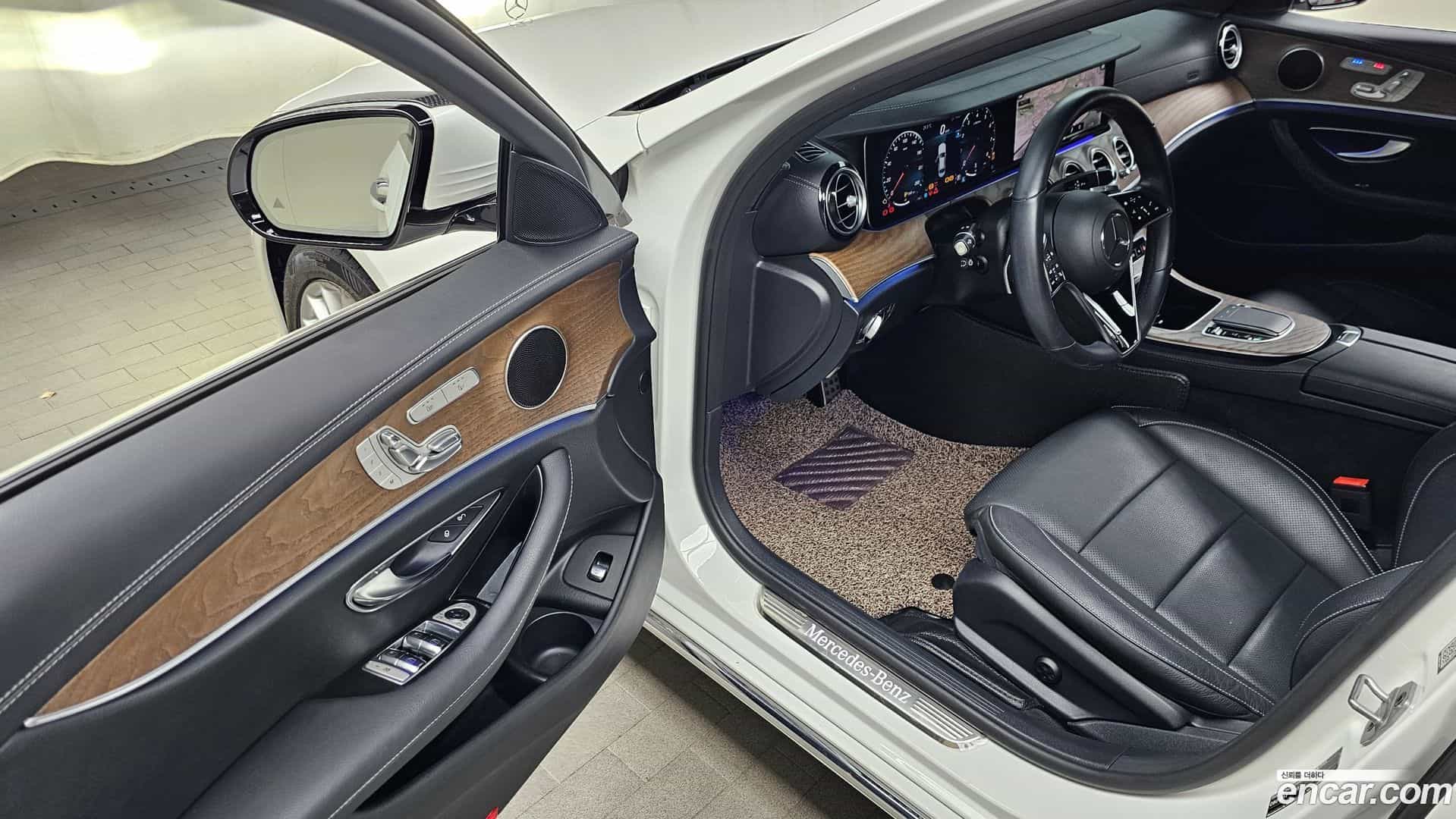 E-Class Mercedes-Benz 2021.2-INNER-010