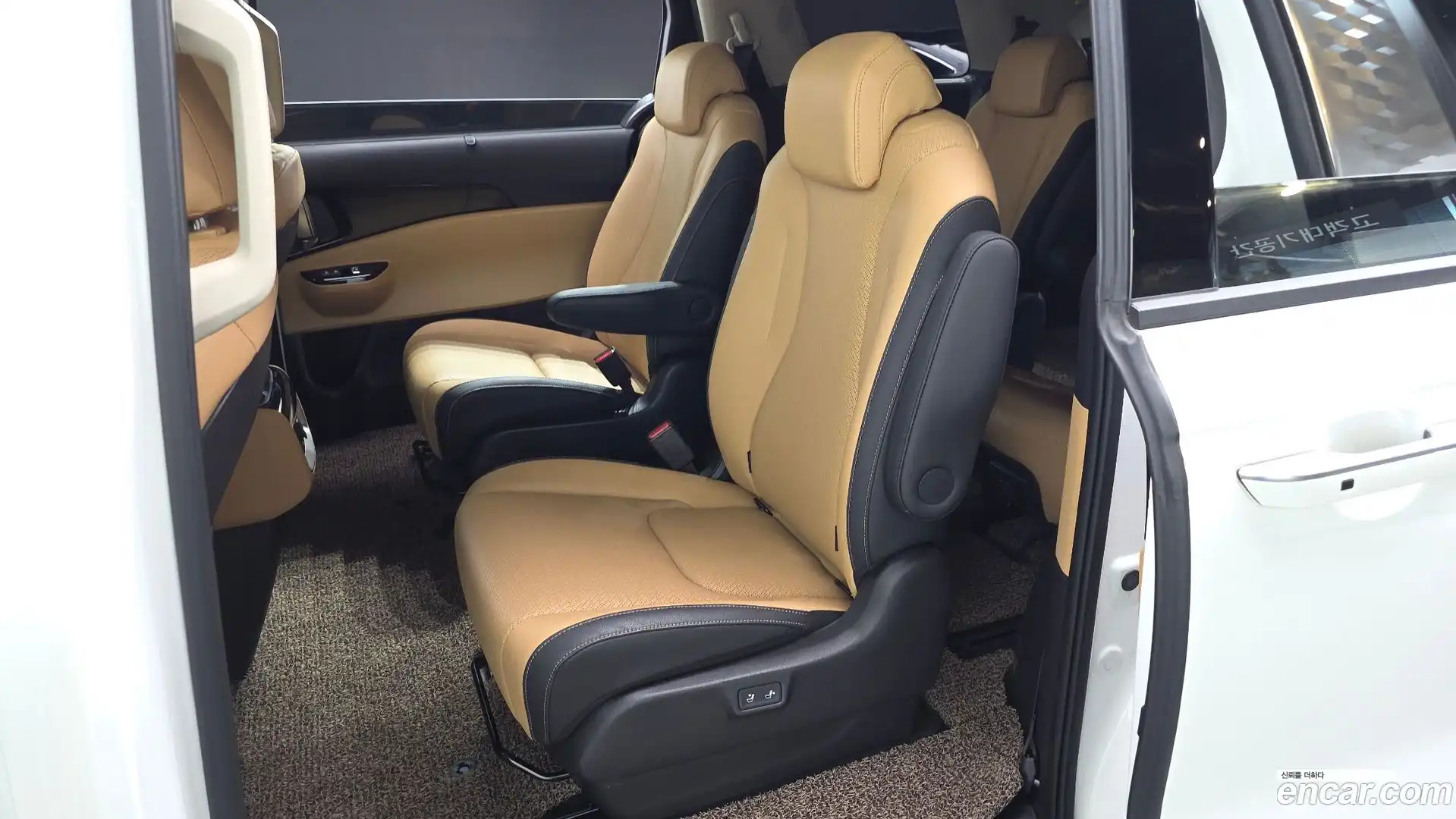 Canival Kia 2023.4-OPTION-016
