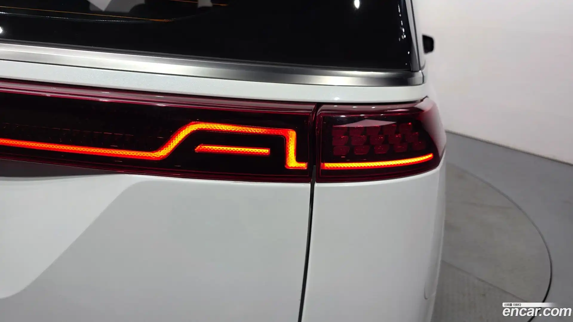 Canival Kia 2023.4-OUTER-033