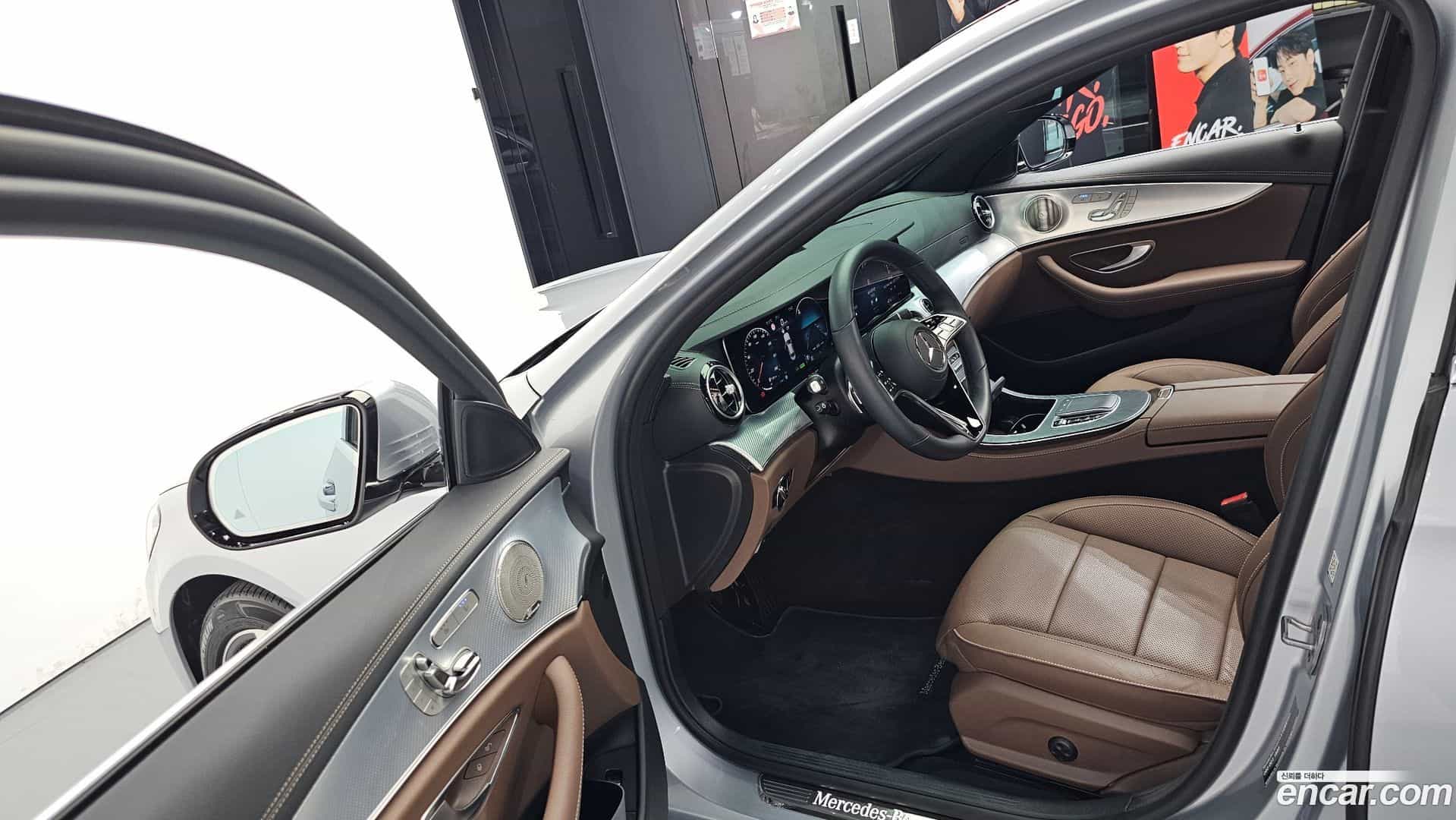 E-Class Mercedes-Benz 2021.6-INNER-010