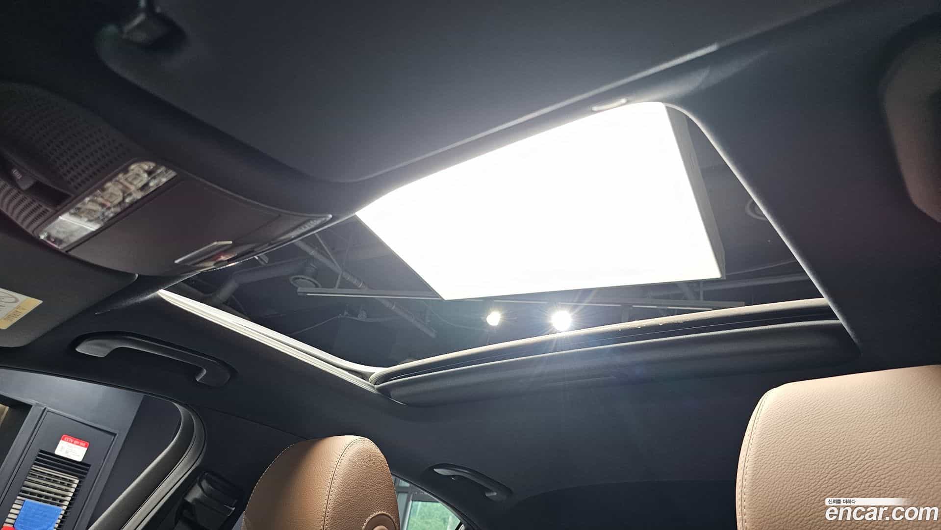 E-Class Mercedes-Benz 2021.6-OPTION-022