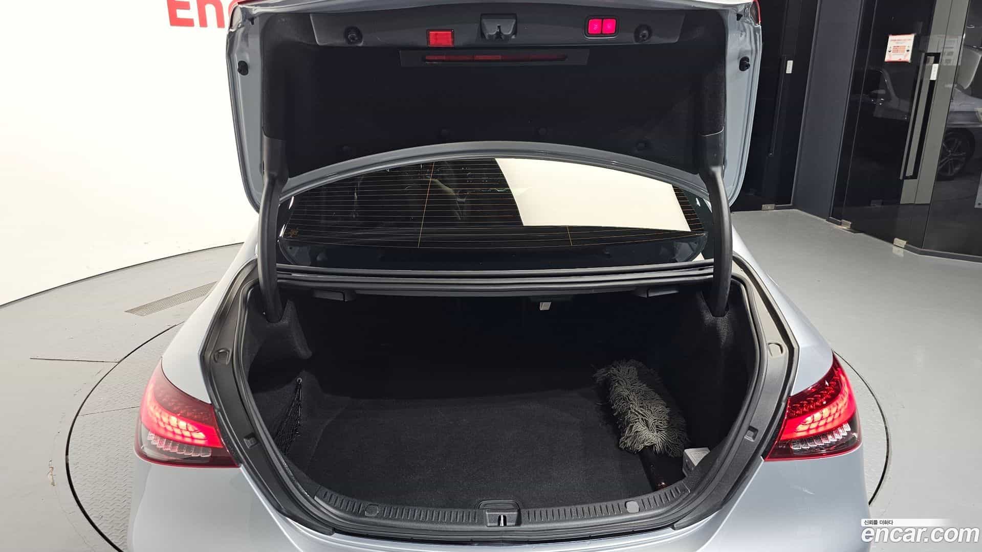 E-Class Mercedes-Benz 2021.6-OPTION-024