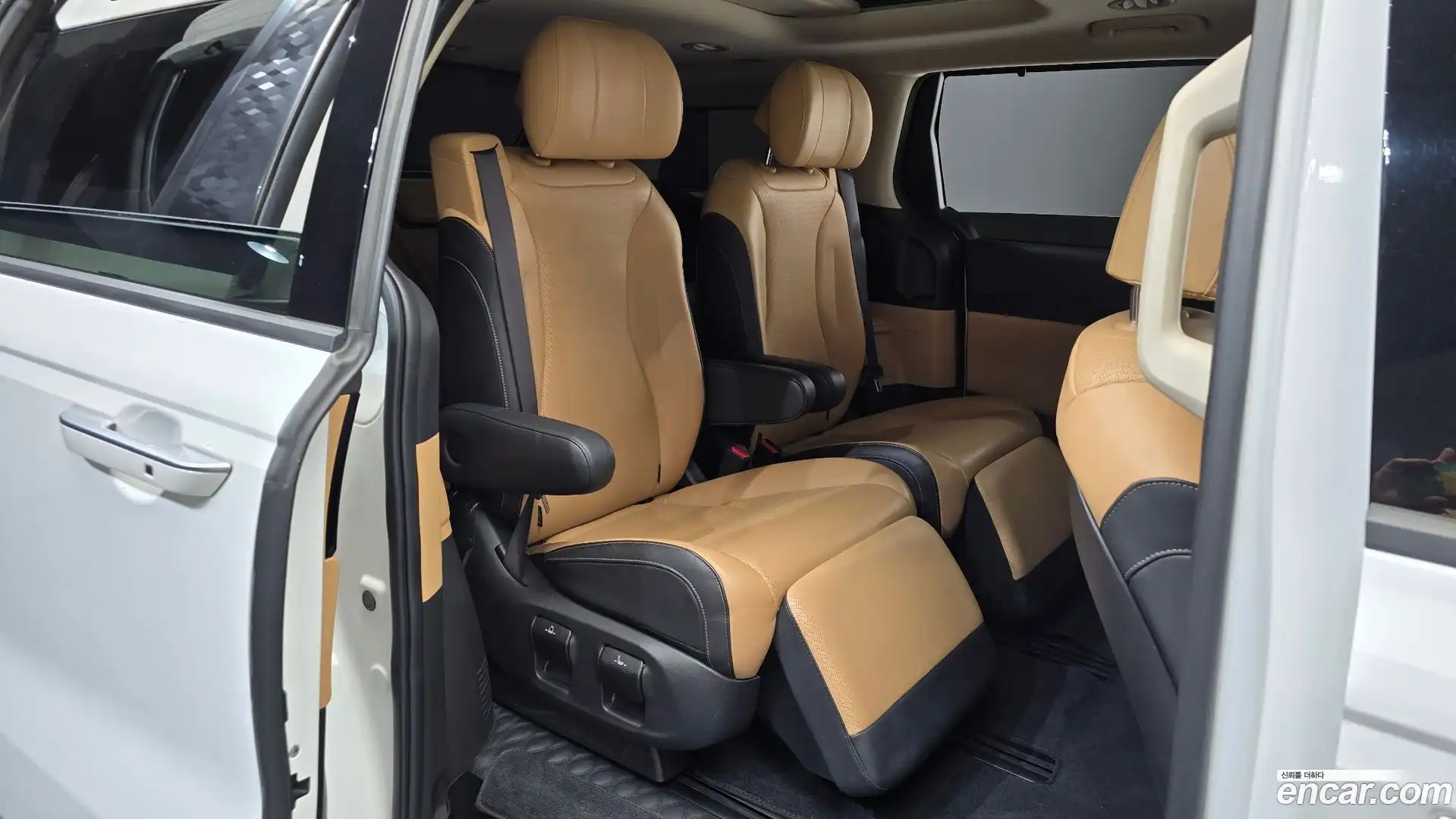 Canival Kia 2023.2-OPTION-015