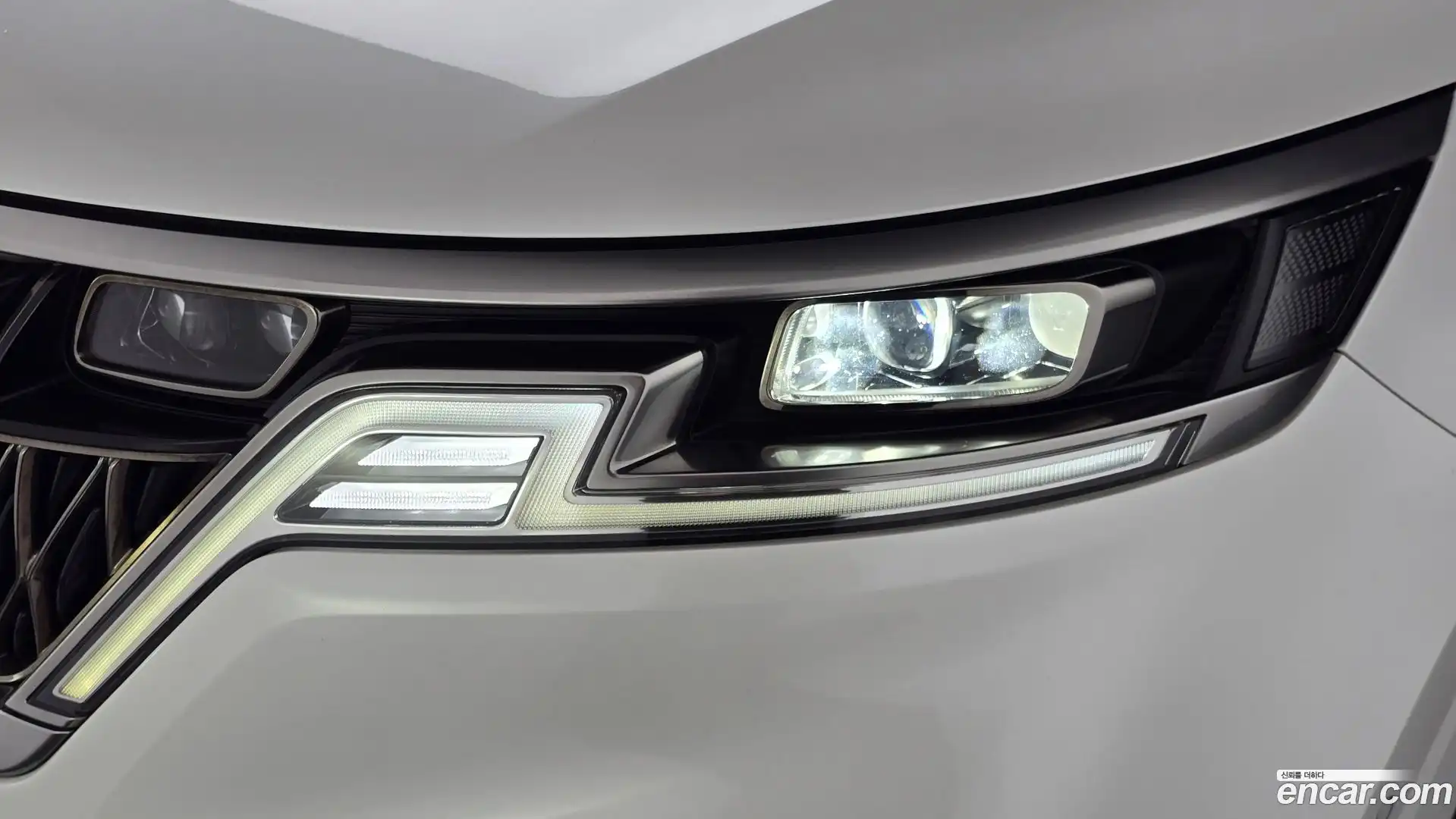 Canival Kia 2023.2-OUTER-032