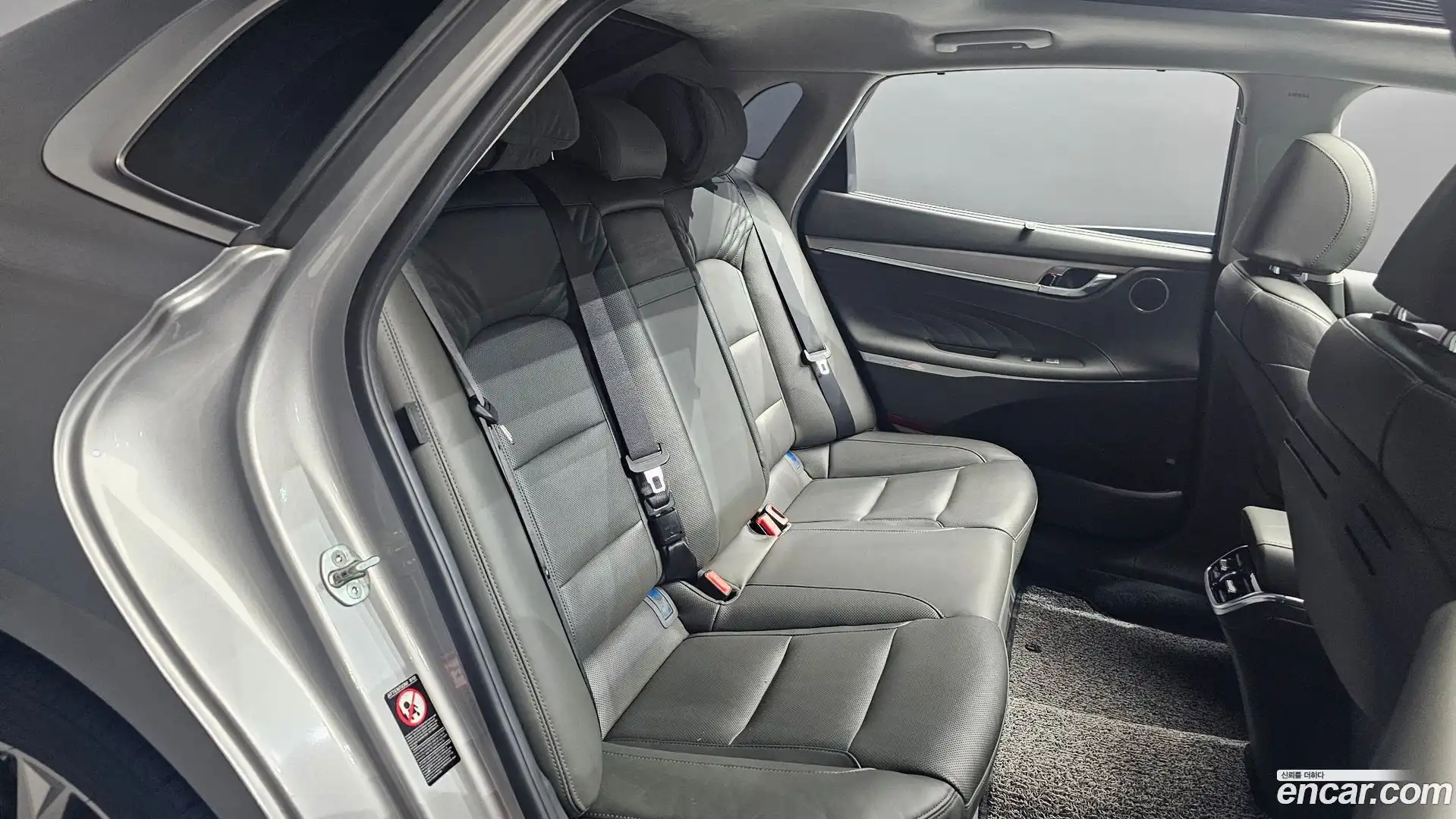 Grandeur Hyundai 2021.4-OPTION-015