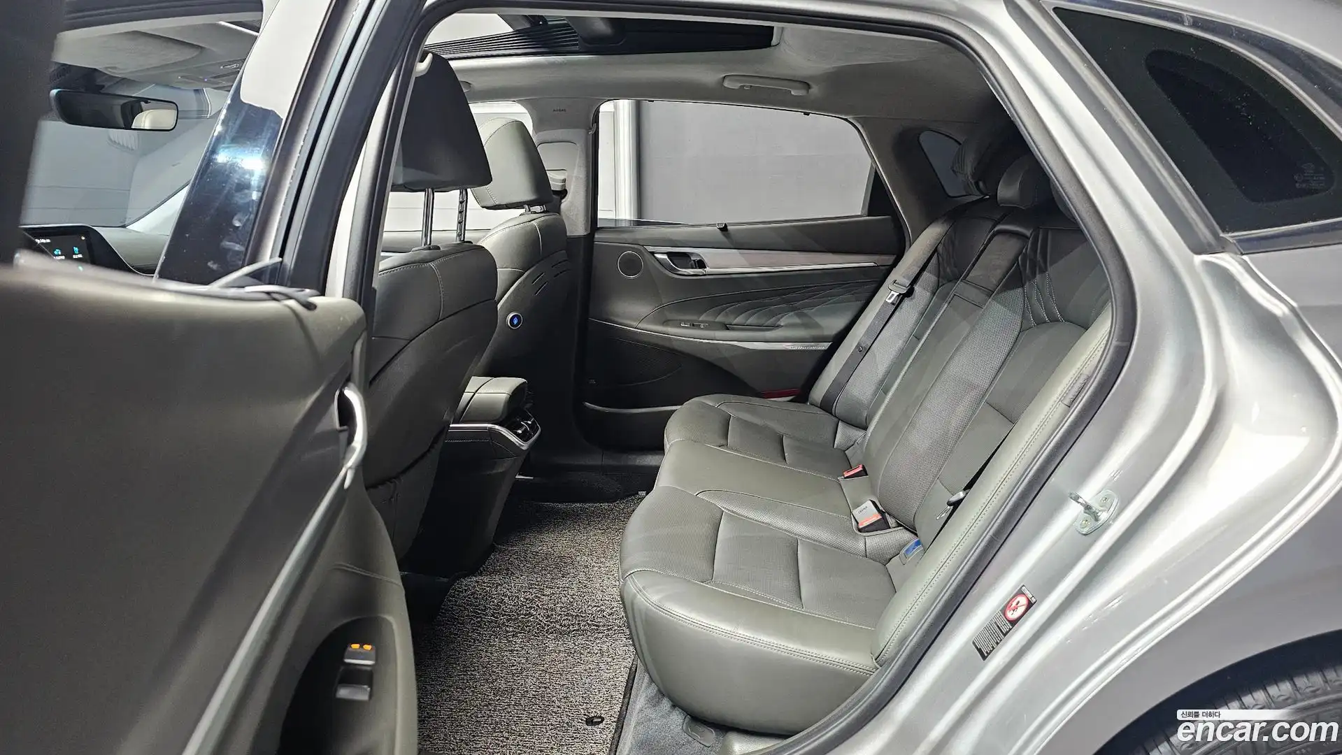 Grandeur Hyundai 2021.4-OPTION-016