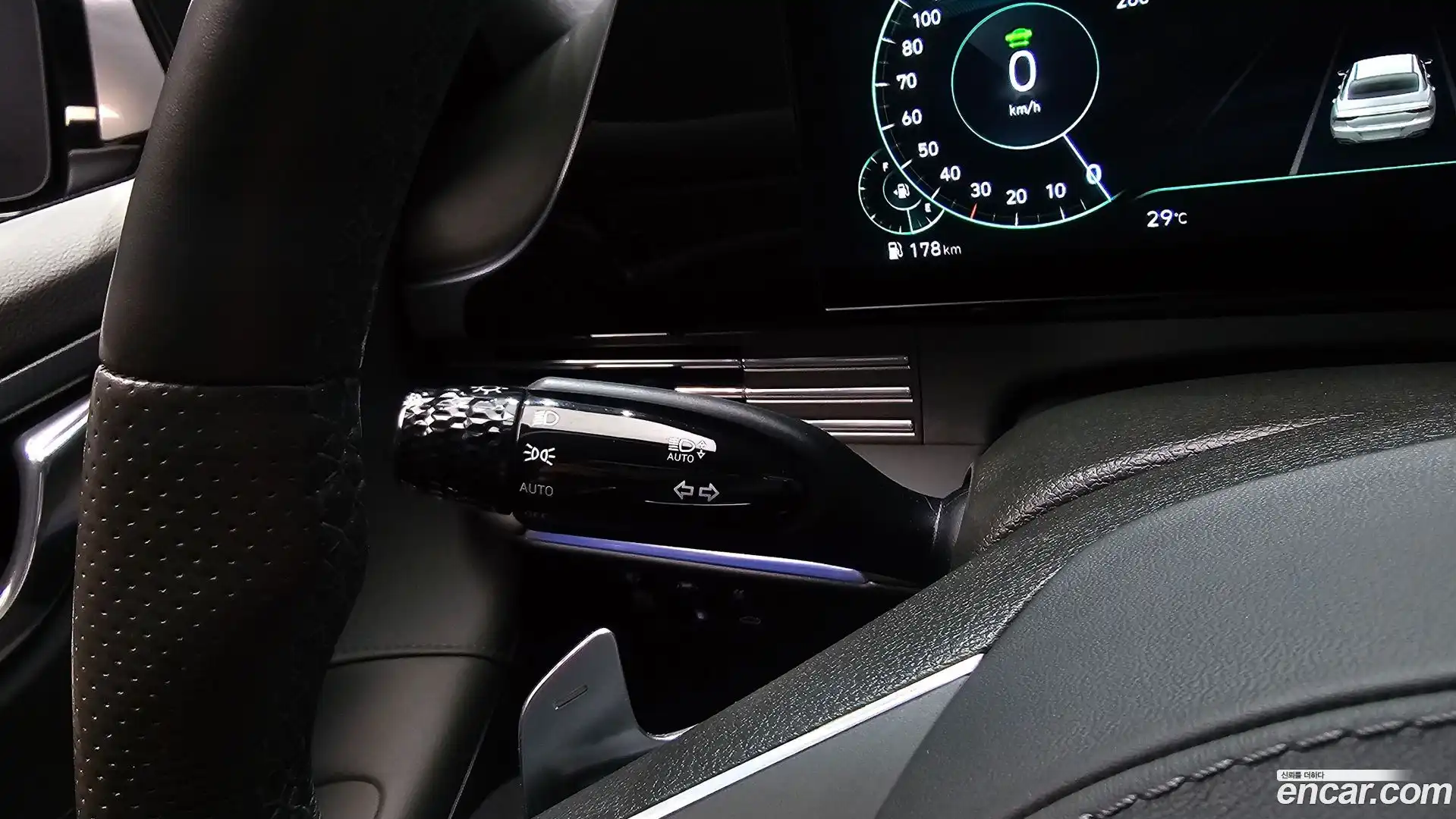 Grandeur Hyundai 2021.4-OPTION-040