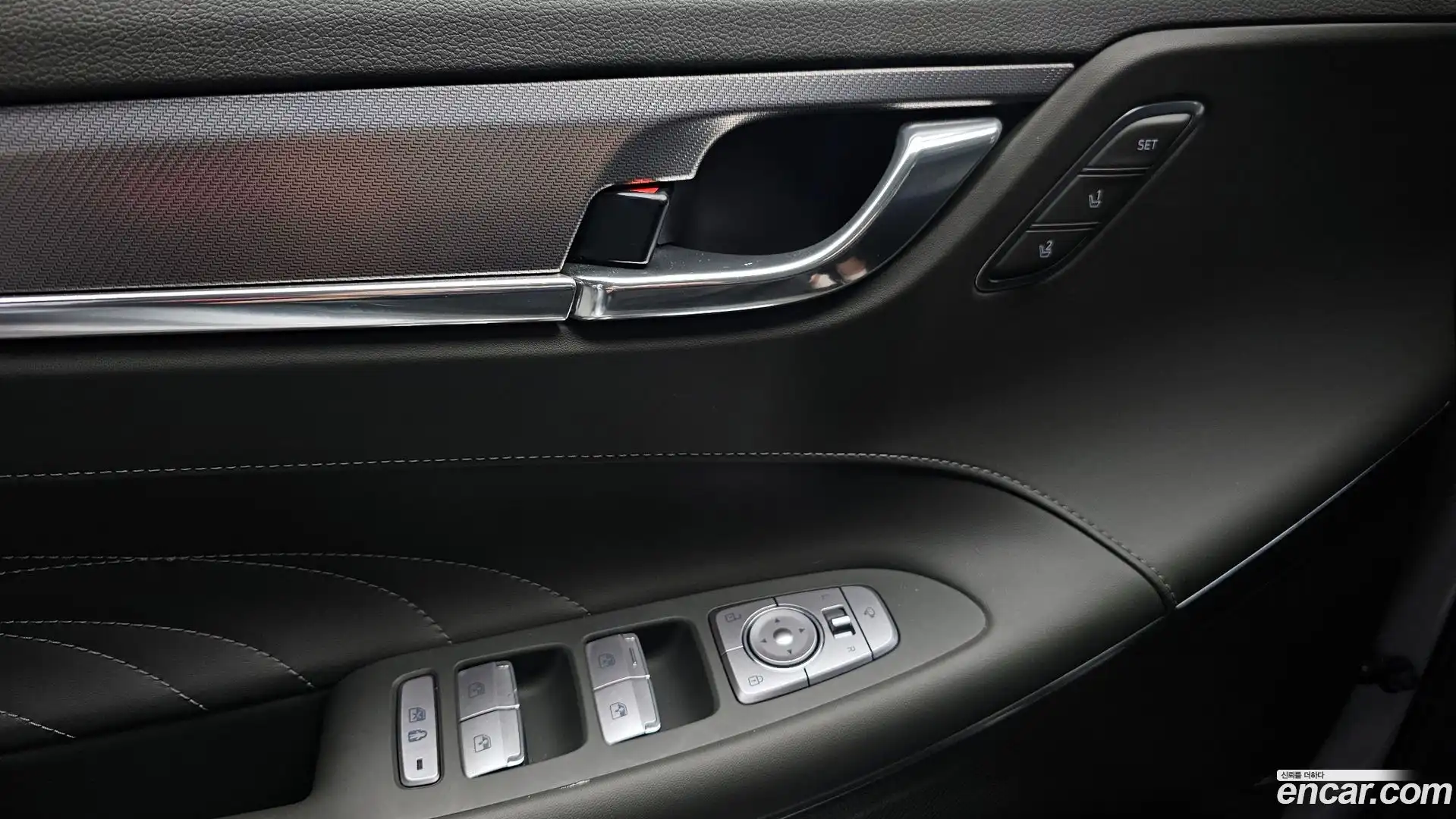 Grandeur Hyundai 2021.4-OPTION-042