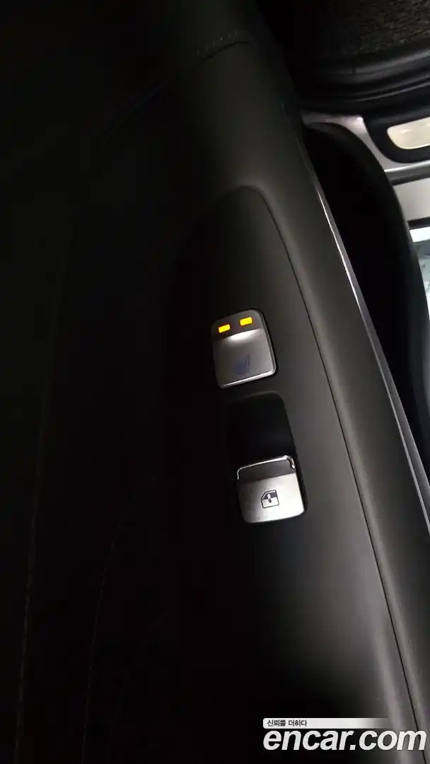 Grandeur Hyundai 2021.4-OPTION-043