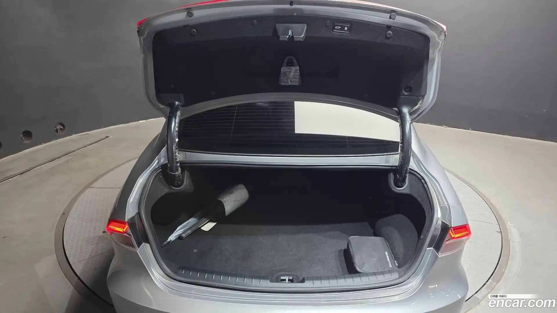Grandeur Hyundai 2021.4-OPTION-046