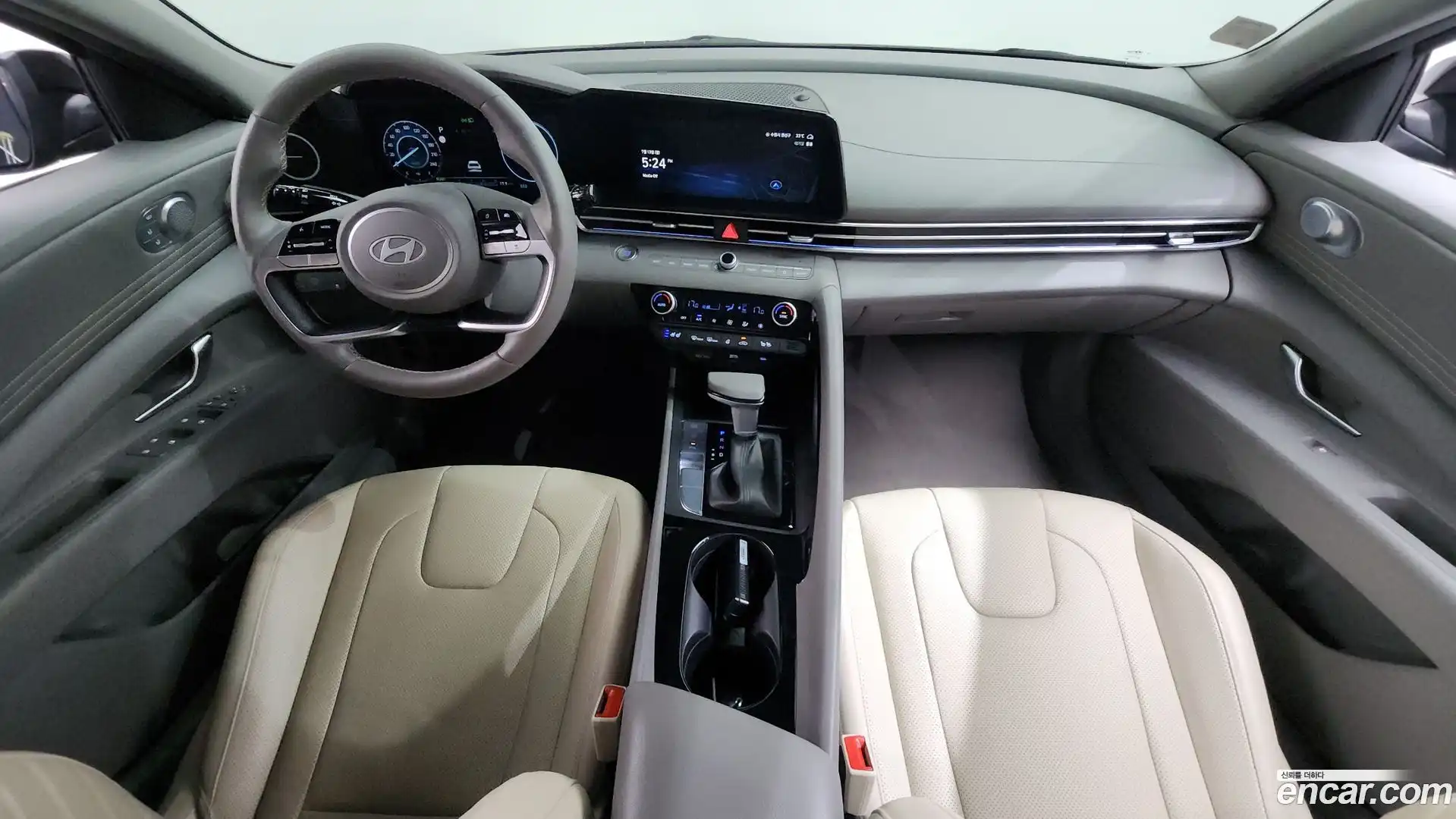 AVANTE Hyundai 2024.6-INNER-007
