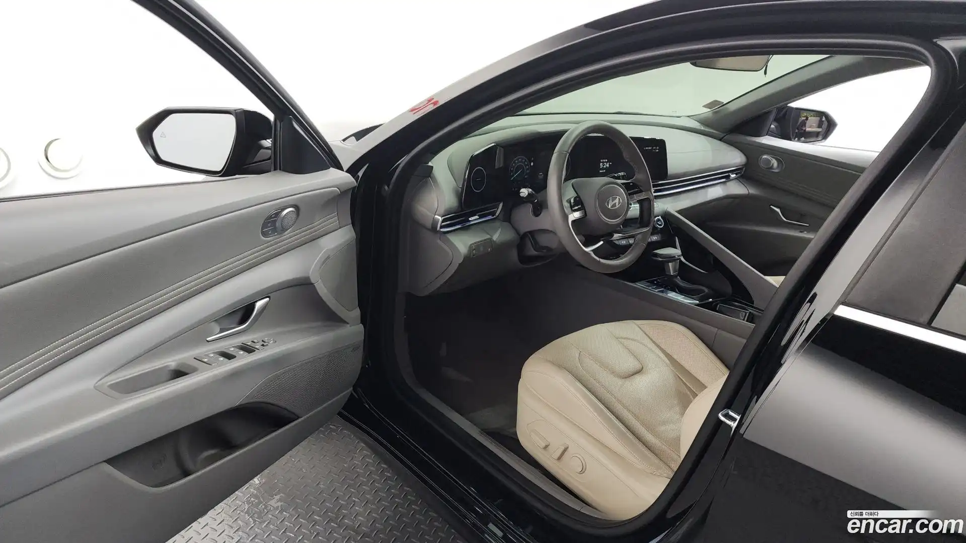 AVANTE Hyundai 2024.6-INNER-010