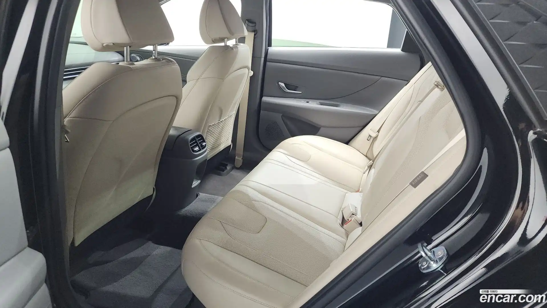 AVANTE Hyundai 2024.6-OPTION-015