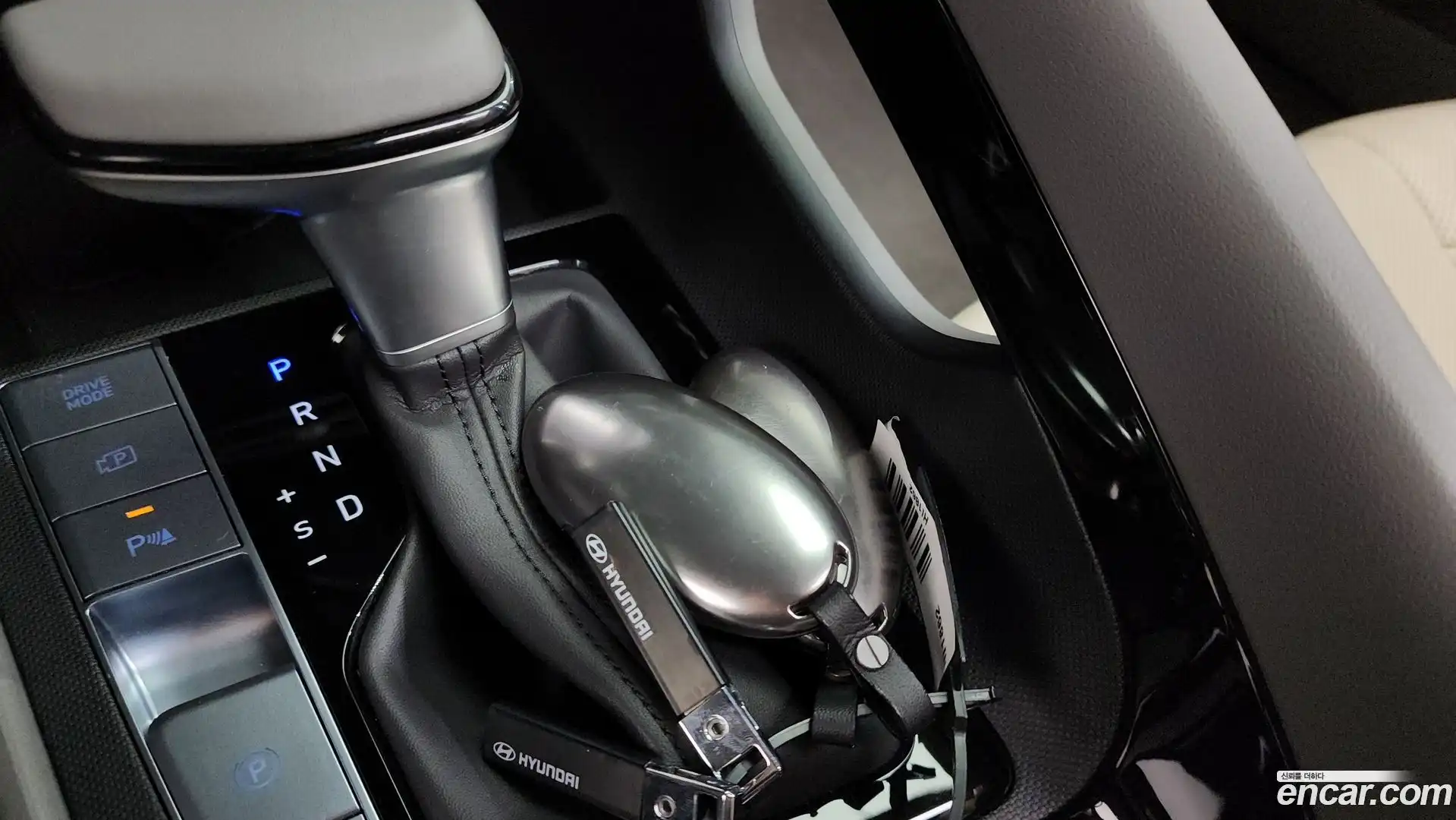 AVANTE Hyundai 2024.6-OPTION-019