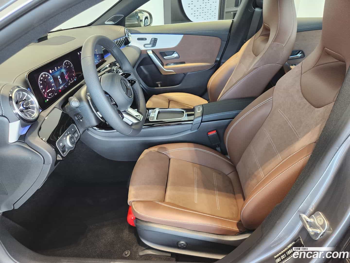 CLA-Class Mercedes-Benz 2025.11-OPTION-020