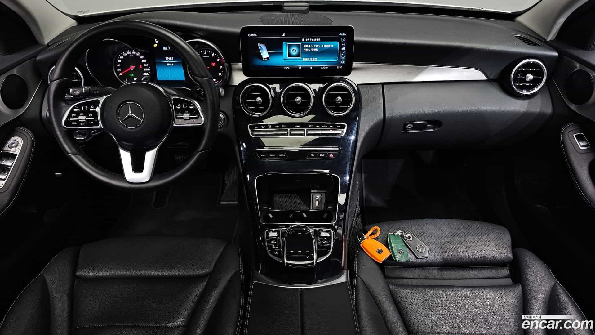 C-Class Mercedes-Benz 2020.0-INNER-007