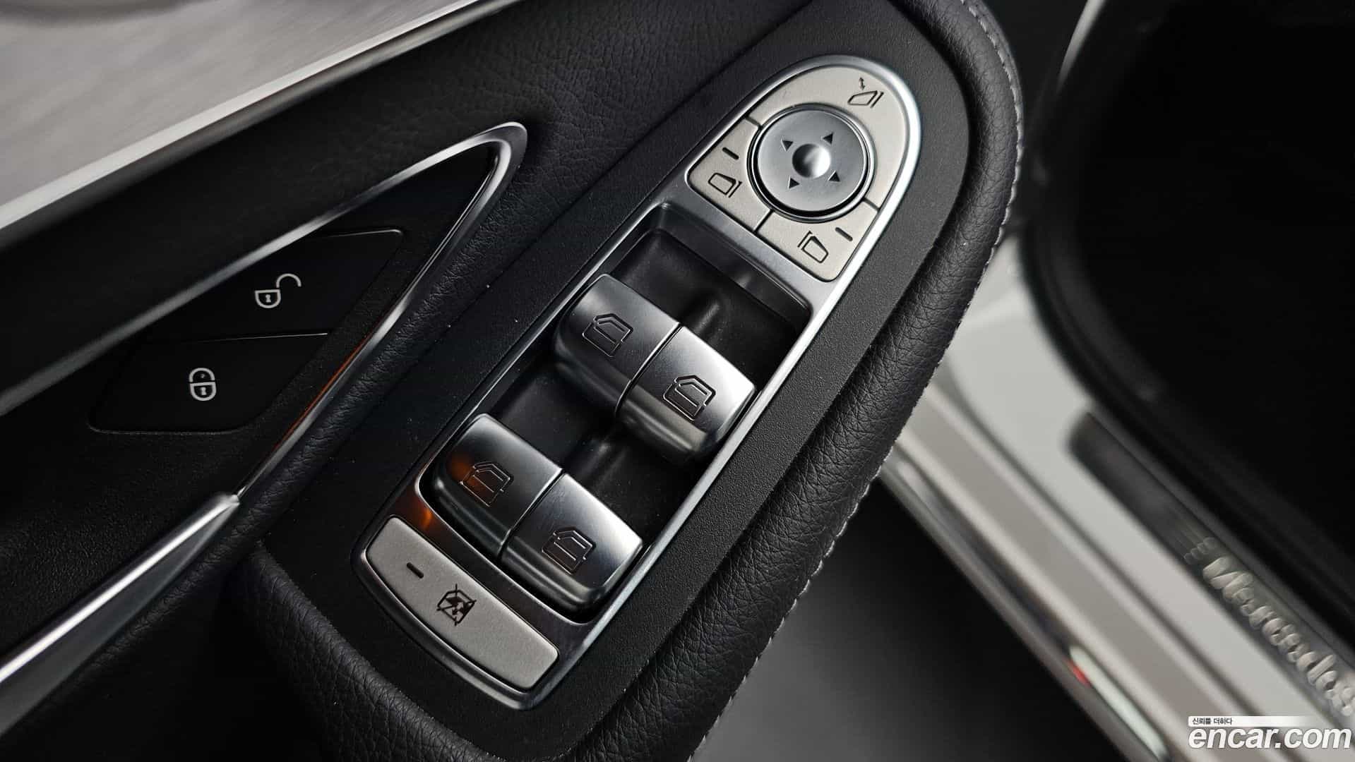 C-Class Mercedes-Benz 2020.0-OPTION-022