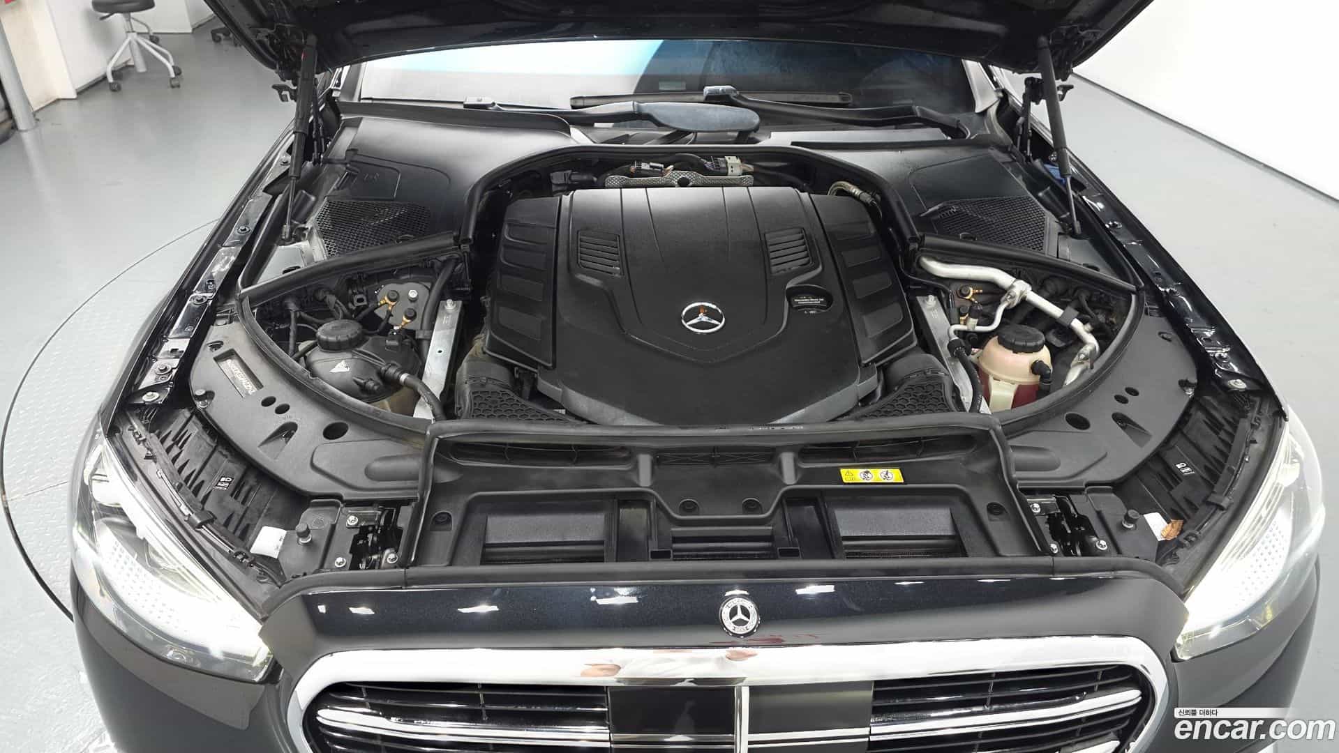 S-Class Mercedes-Benz 2023.8-OUTER-006
