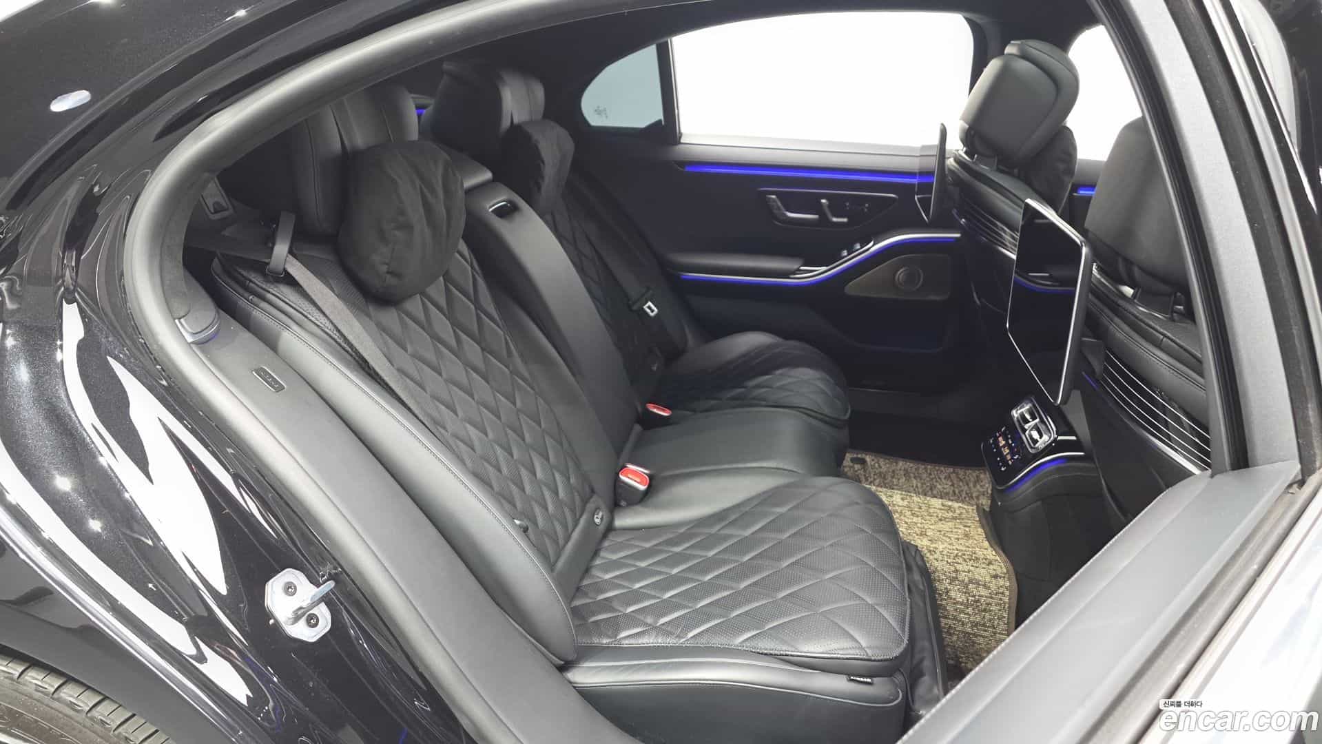 S-Class Mercedes-Benz 2023.8-OPTION-015