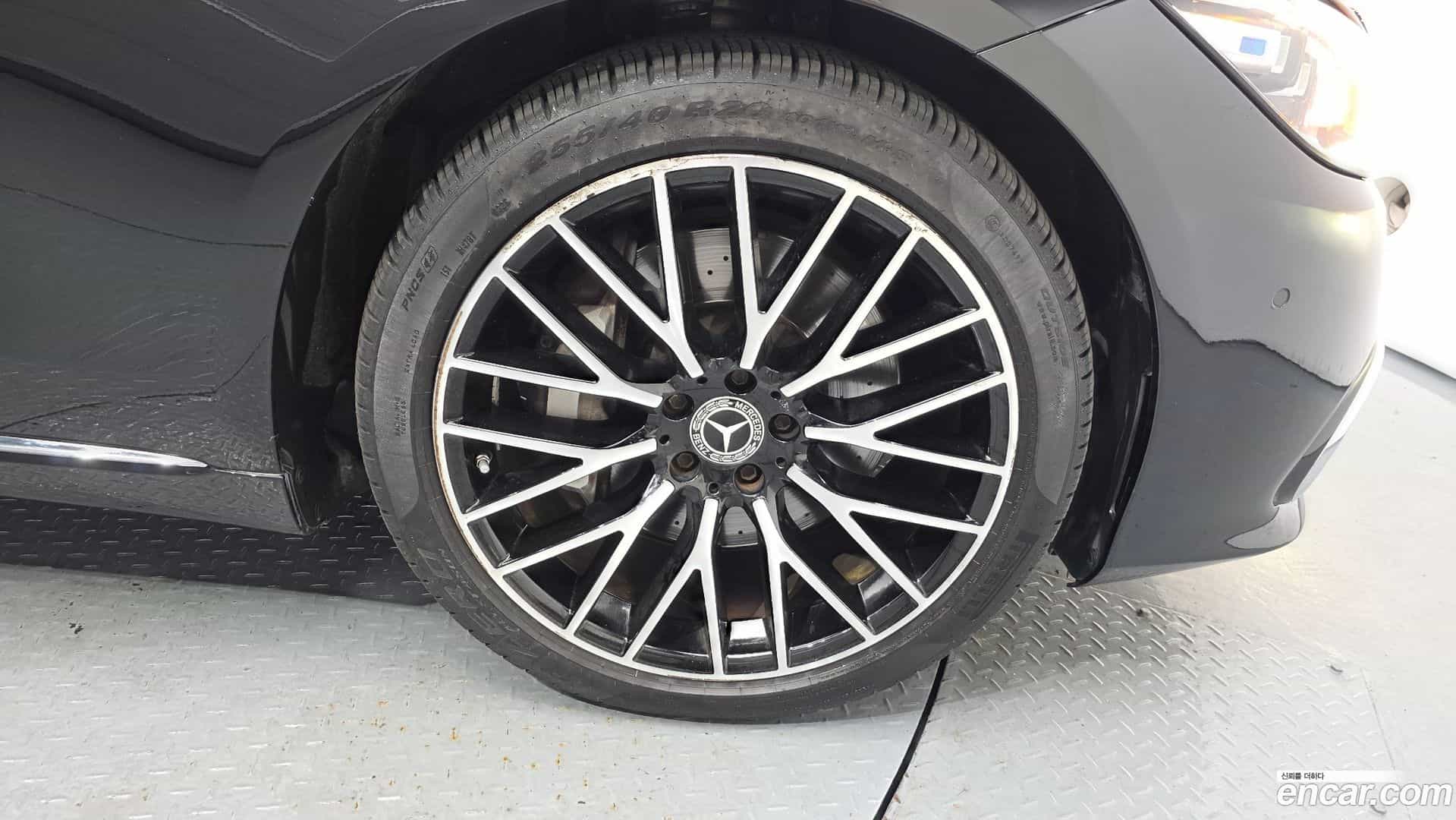 S-Class Mercedes-Benz 2023.8-OUTER-031