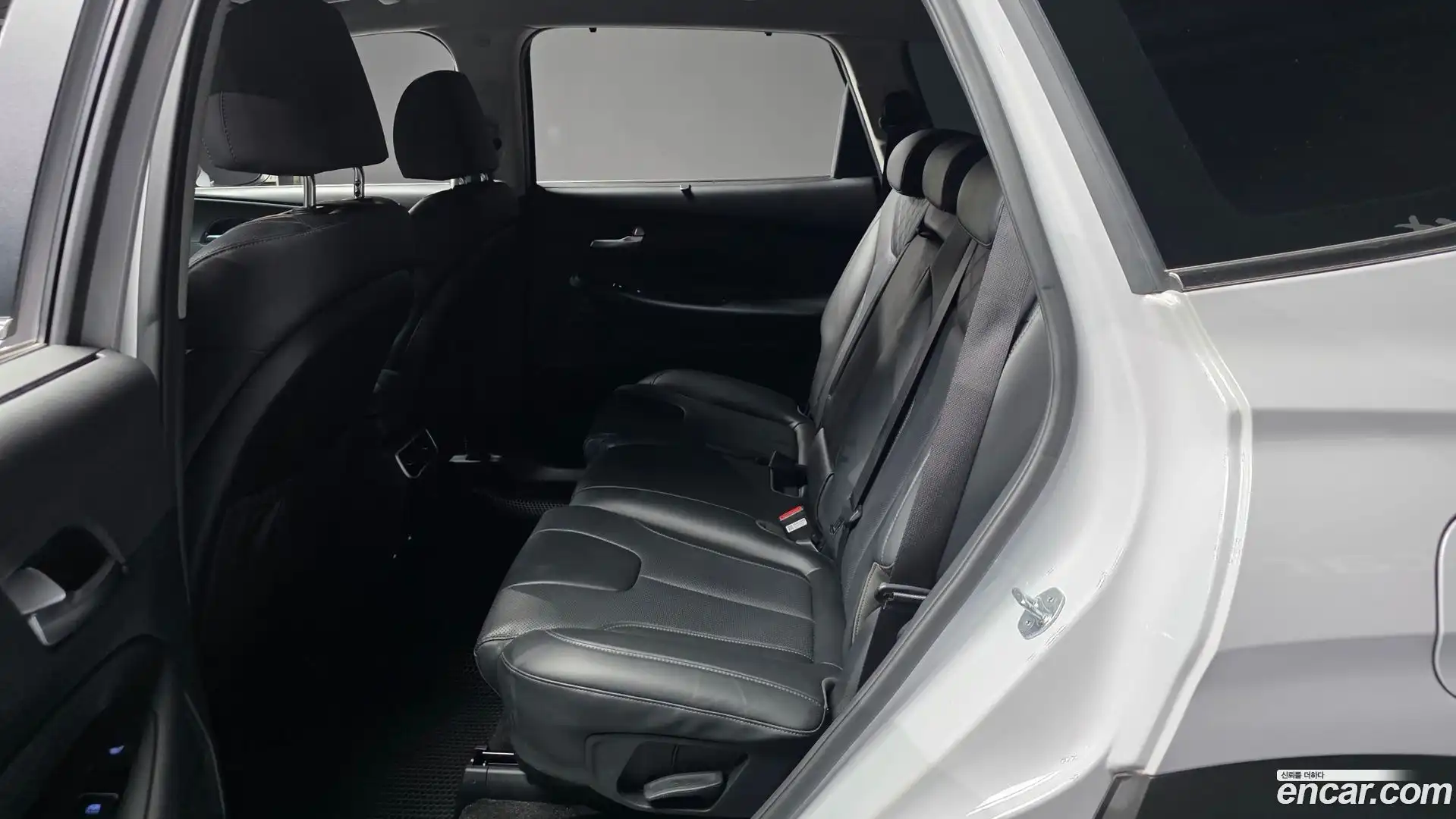 Santafe Hyundai 2022.2-INNER-036