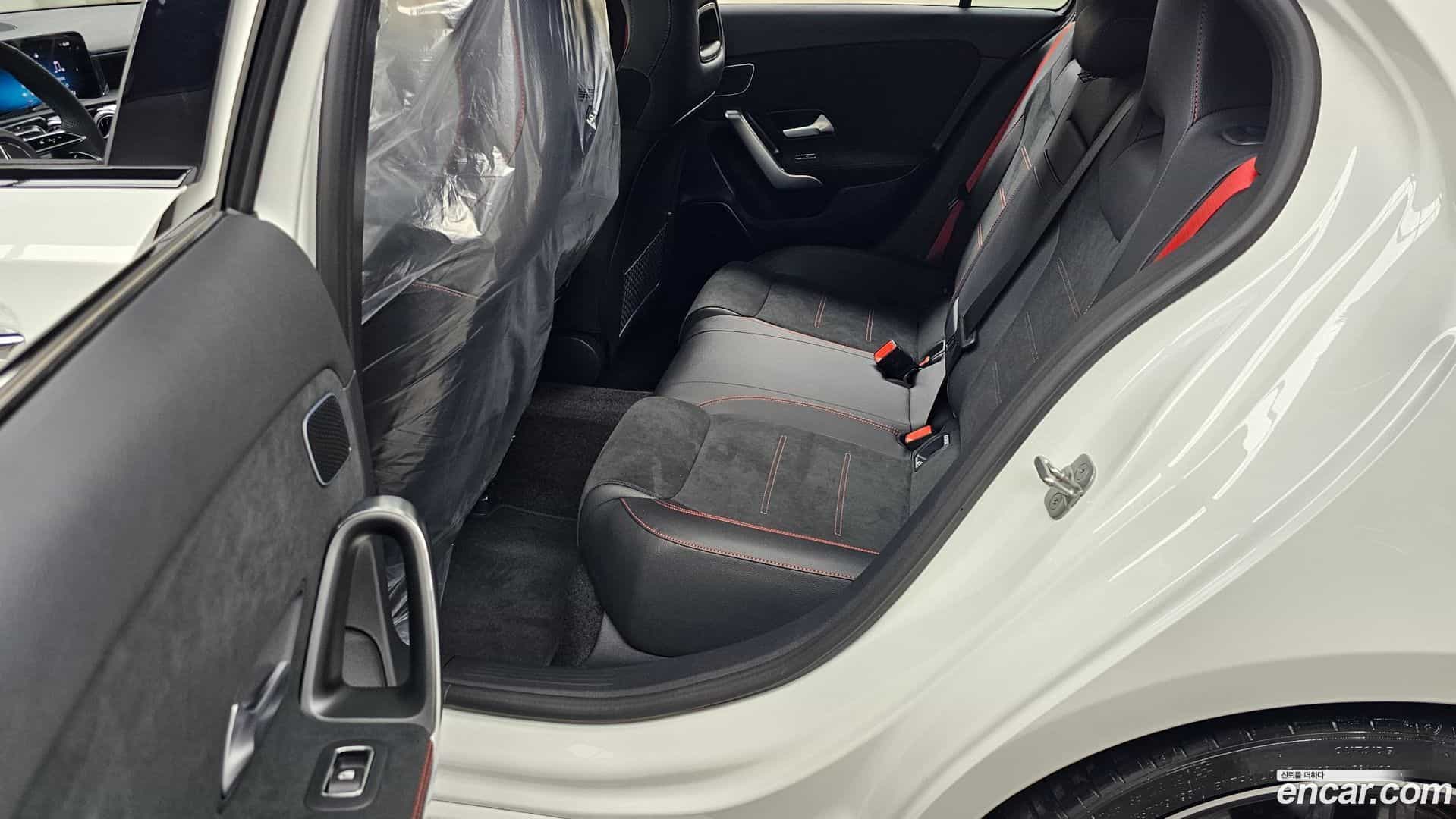 A-Class Mercedes-Benz 2025.6-OPTION-015