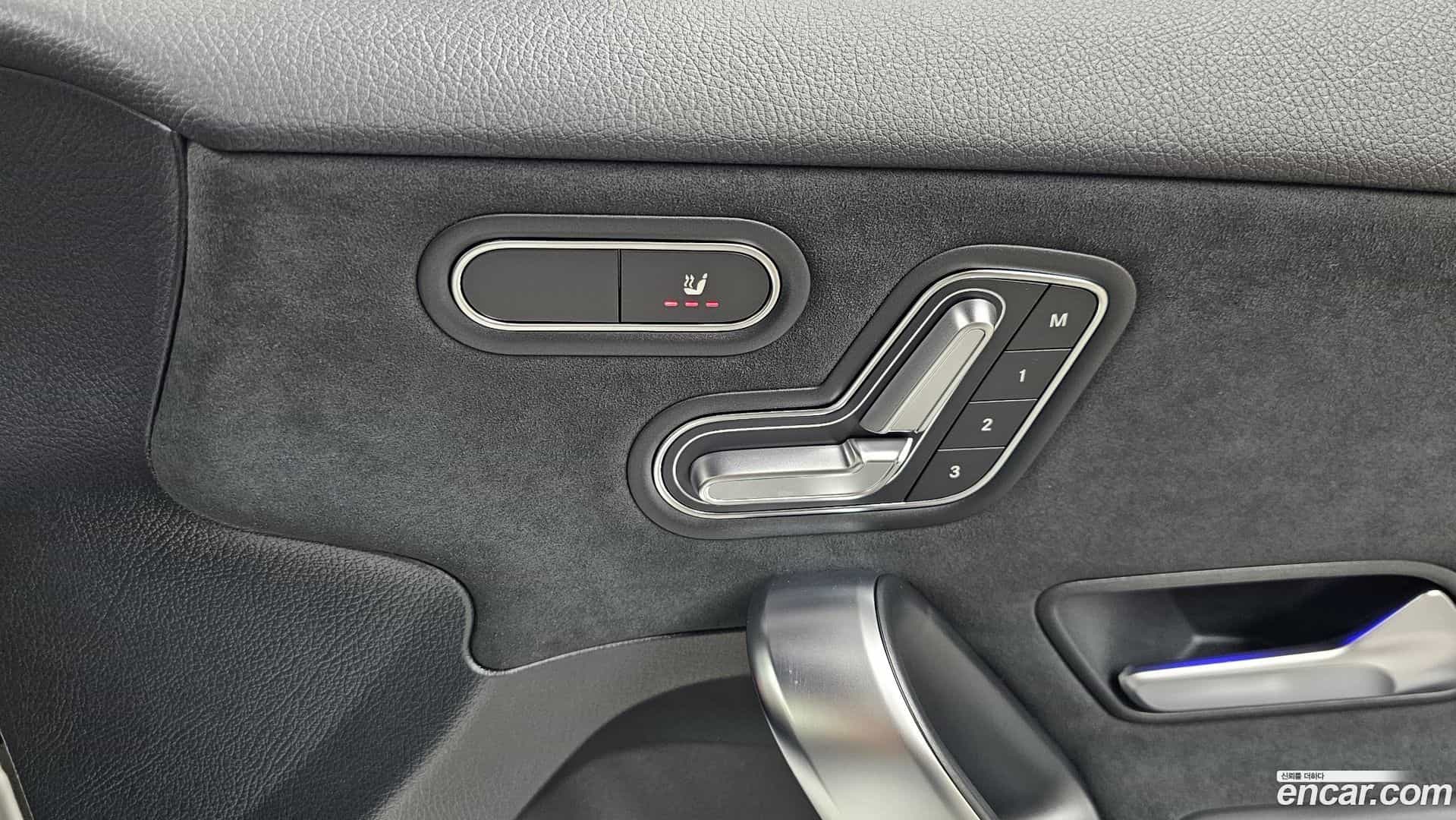 A-Class Mercedes-Benz 2025.6-OPTION-041