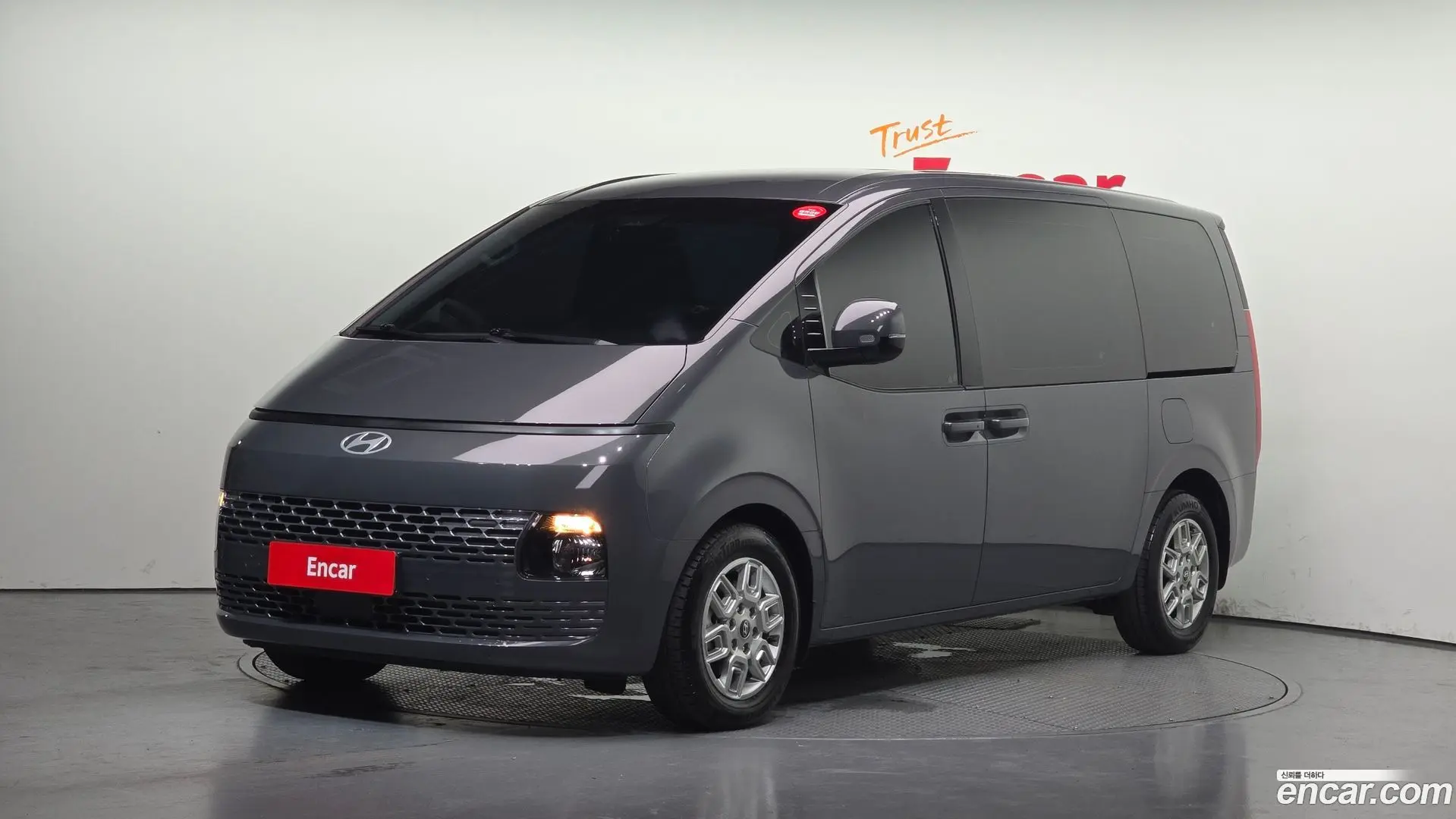 Main__Slider__Photo:Staria Hyundai 2024.10-0