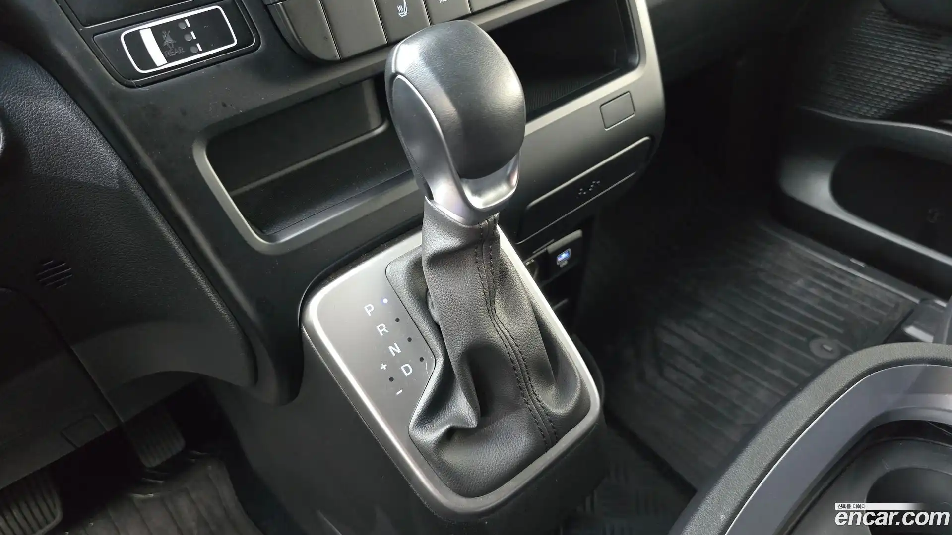Staria Hyundai 2024.10-INNER-009