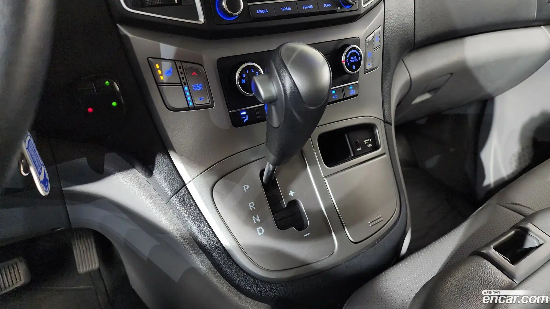 Starex Hyundai 2020.11-INNER-009