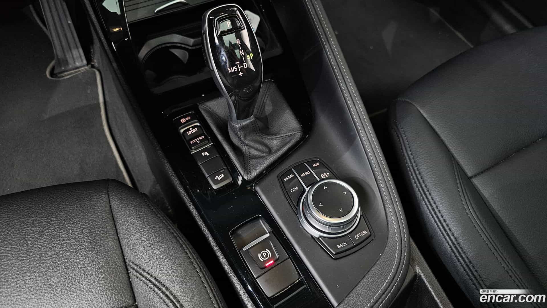 X1 BMW 2022.7-INNER-009