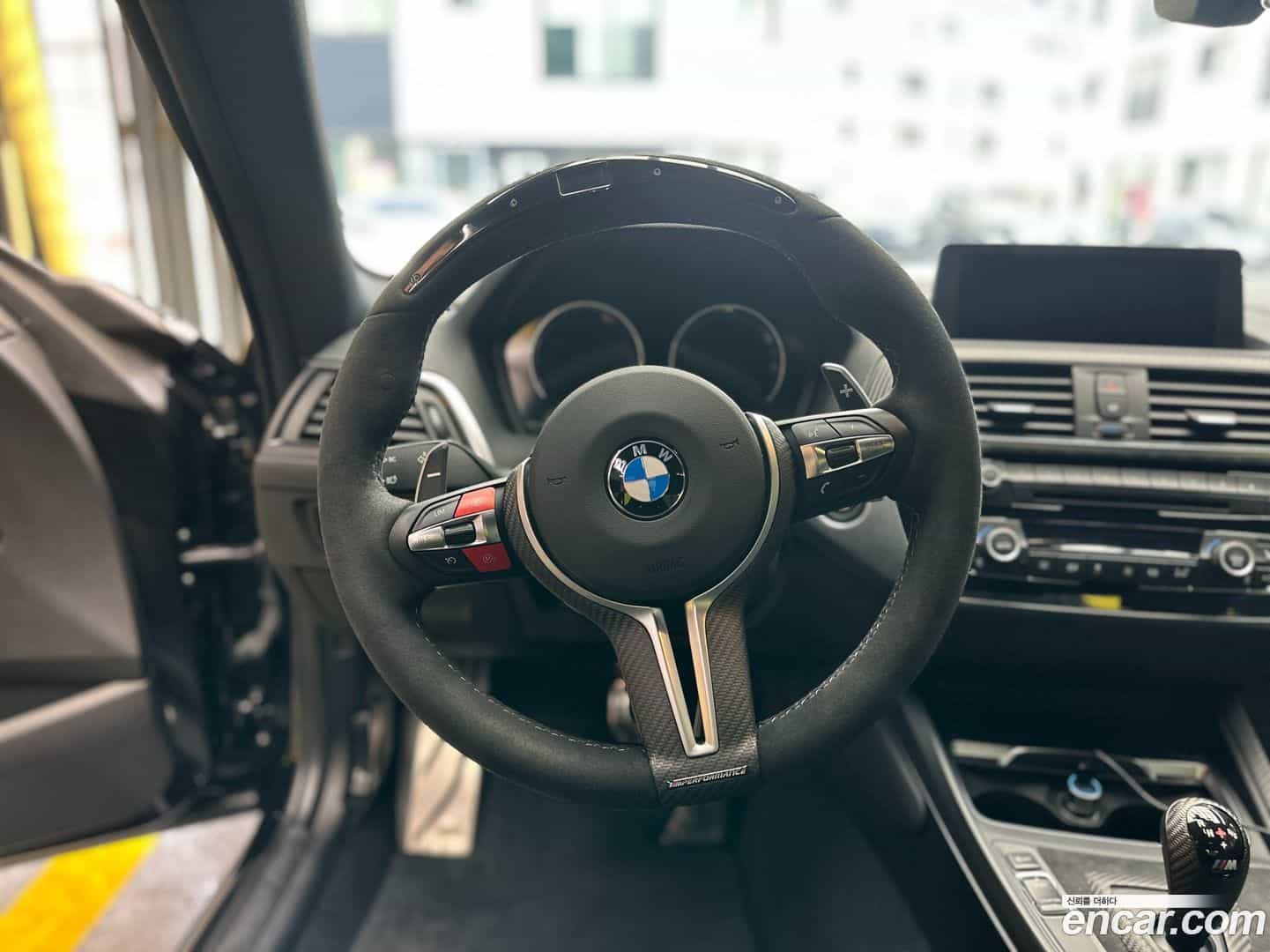 M2 BMW 2018.6-INNER-007