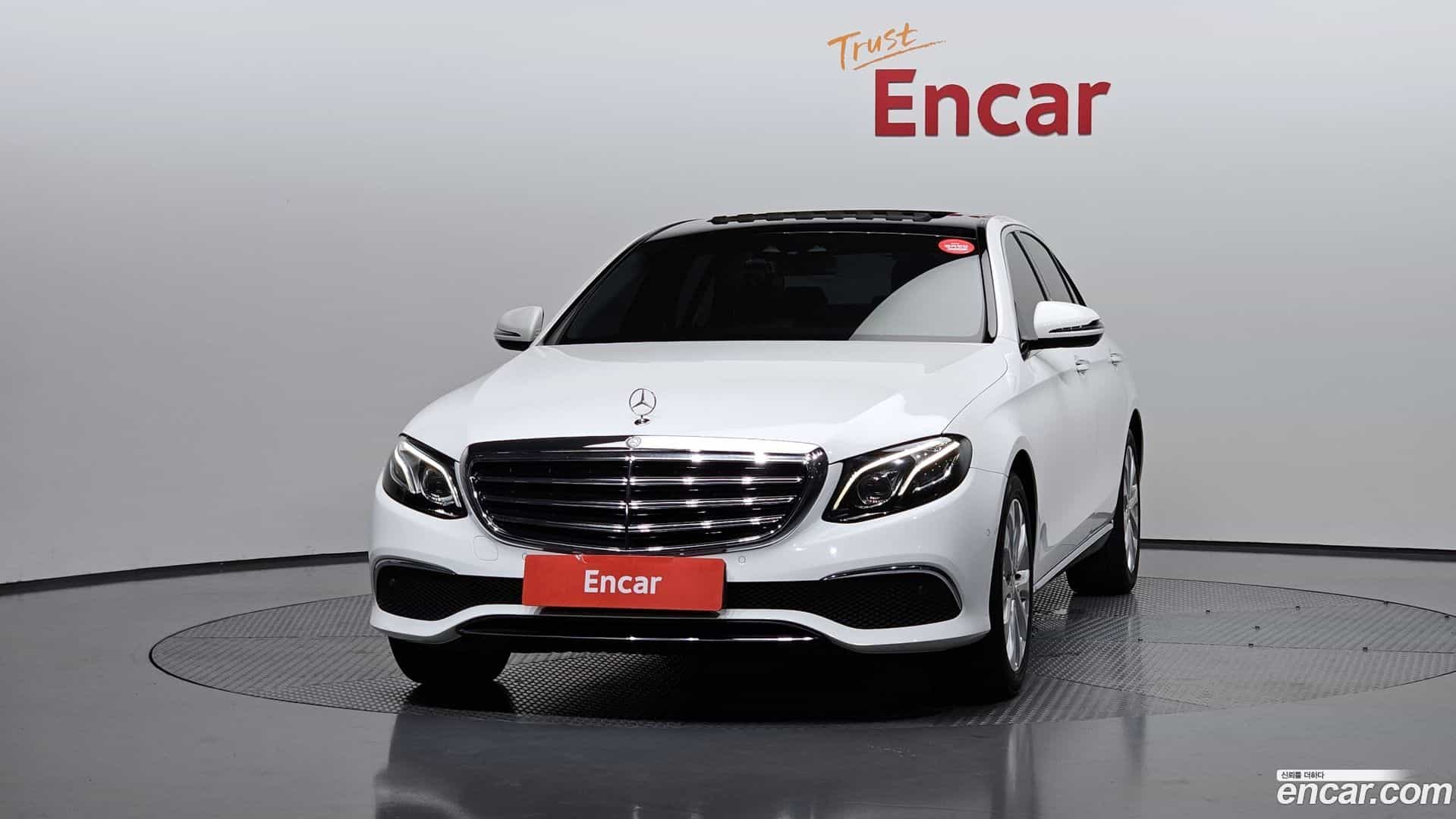 E-Class Mercedes-Benz 2016.10-OUTER-003
