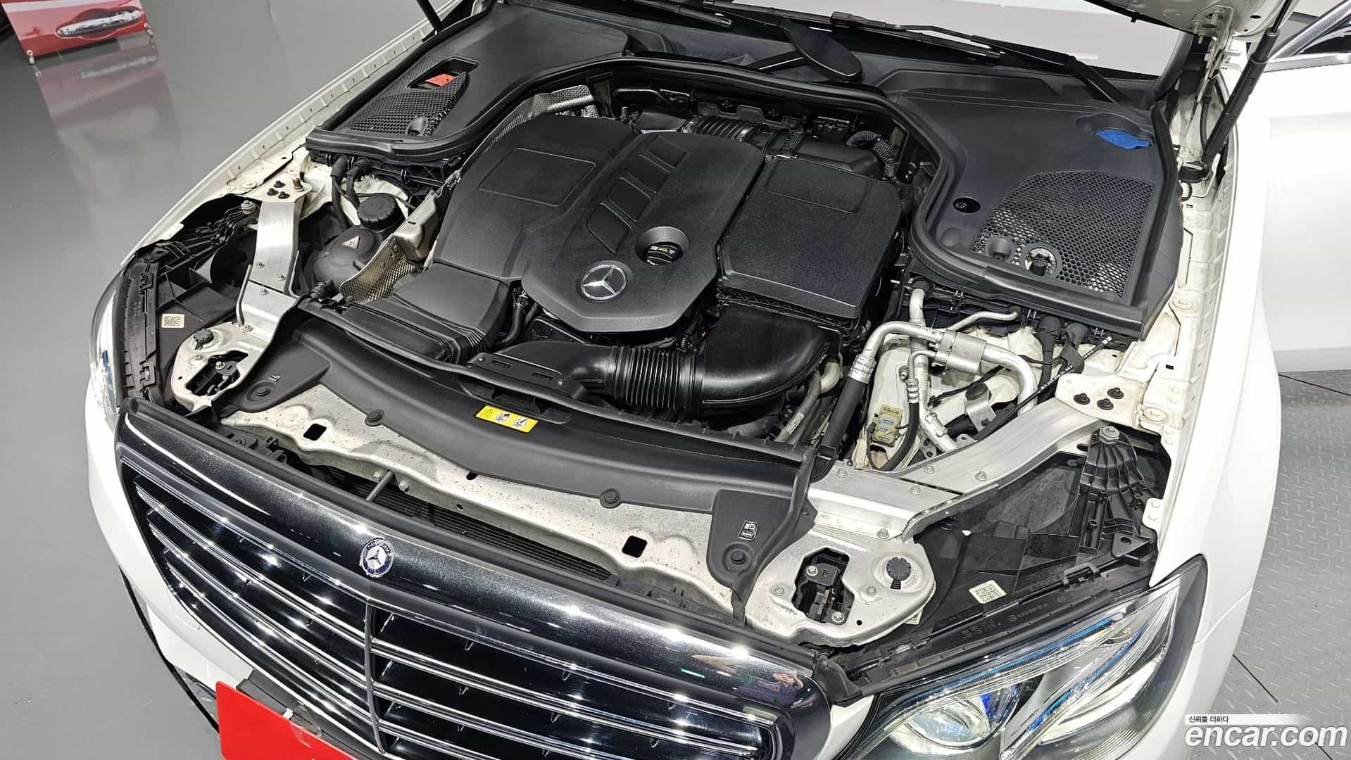 E-Class Mercedes-Benz 2016.10-OUTER-006