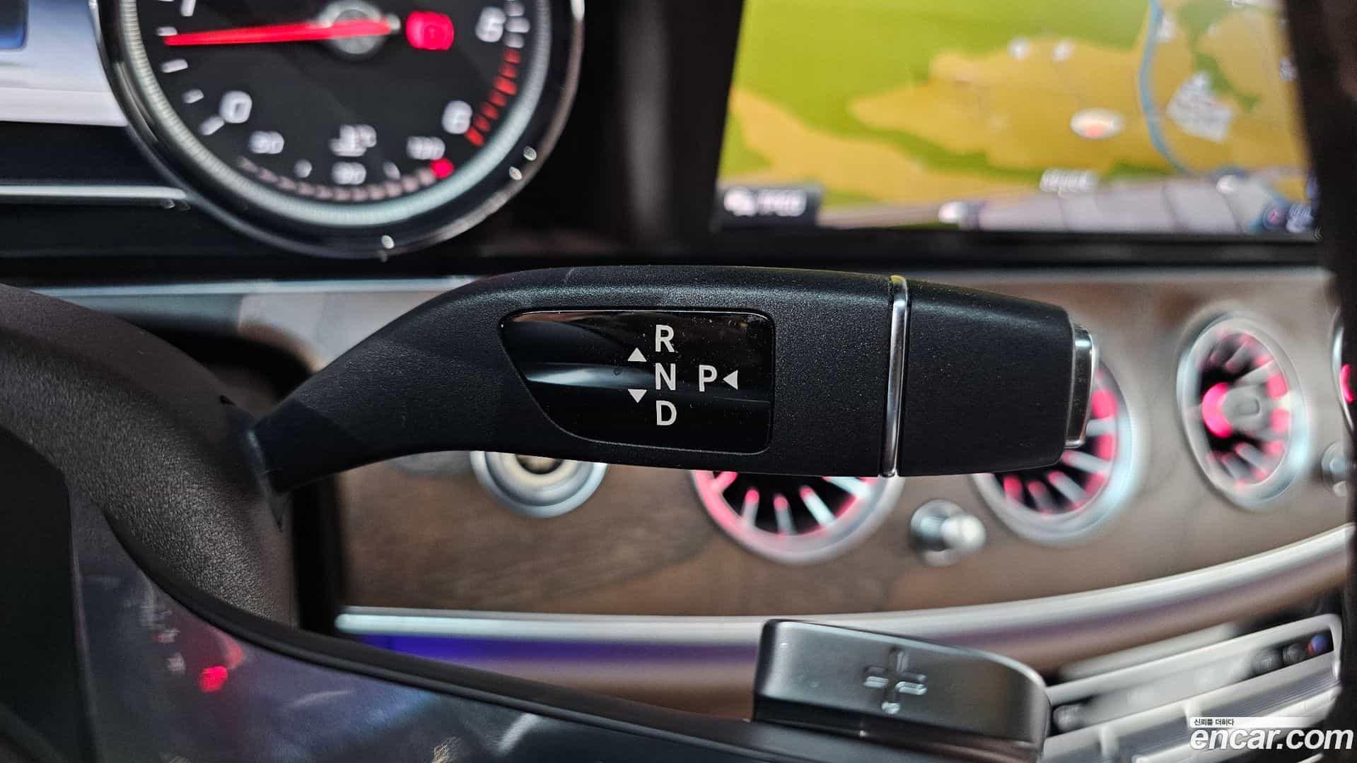 E-Class Mercedes-Benz 2016.10-INNER-009
