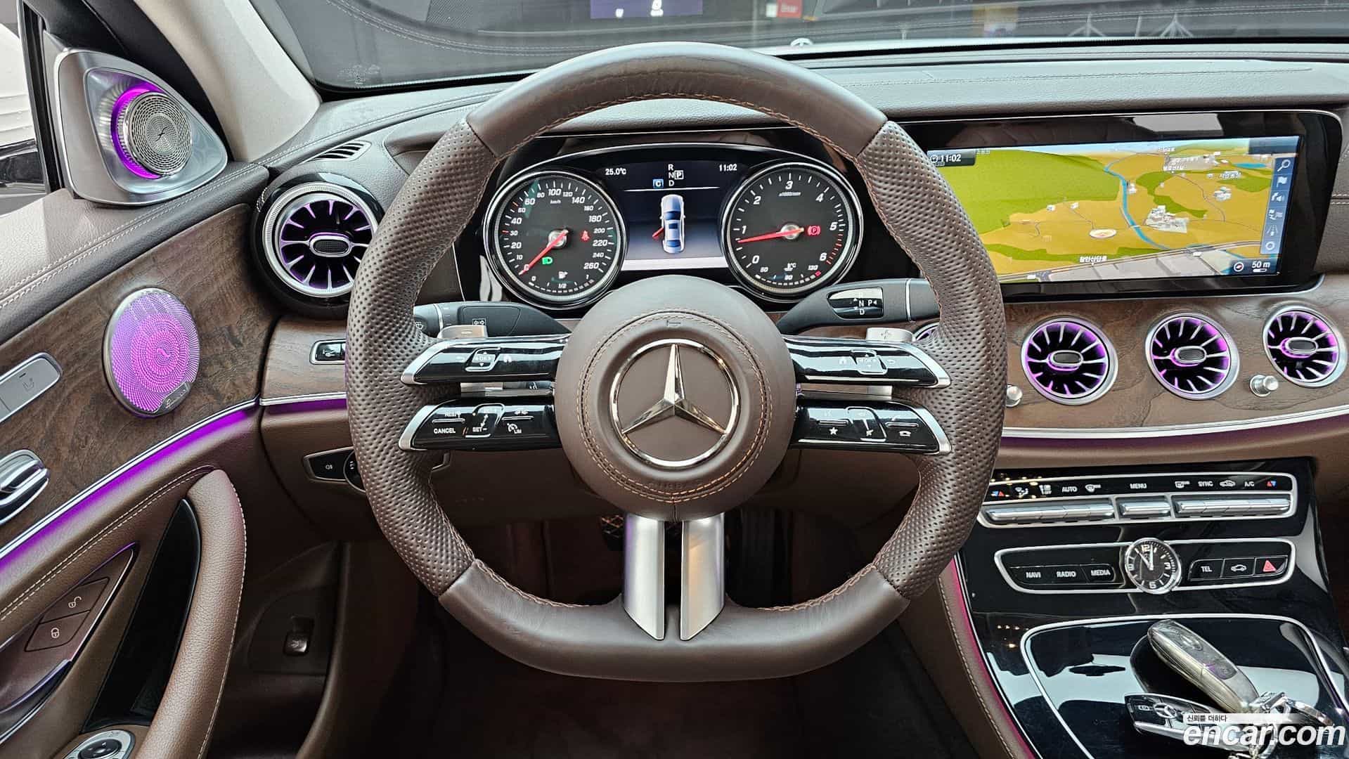 E-Class Mercedes-Benz 2016.10-OPTION-017