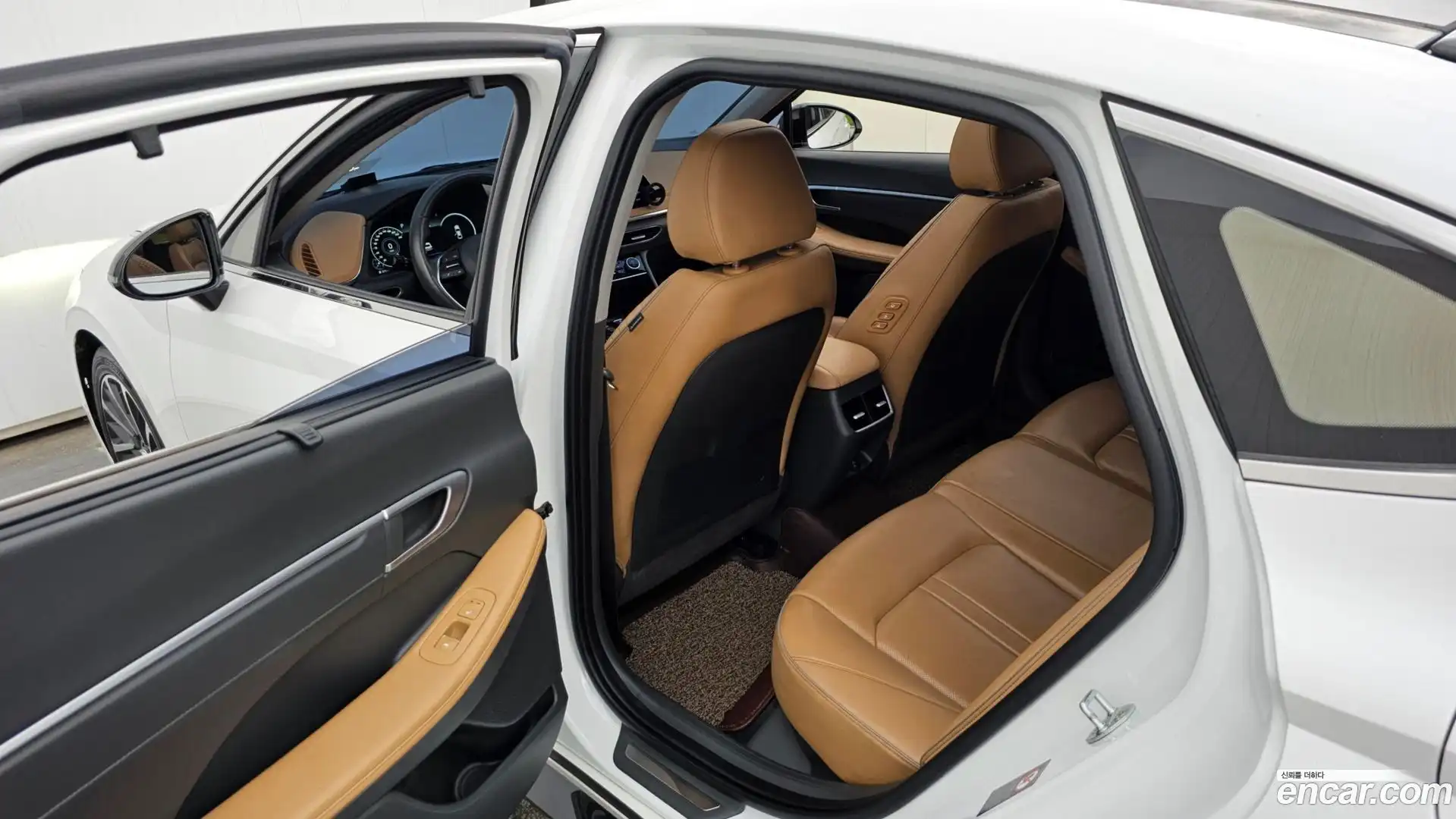 Sonata Hyundai 2019.4-OPTION-023