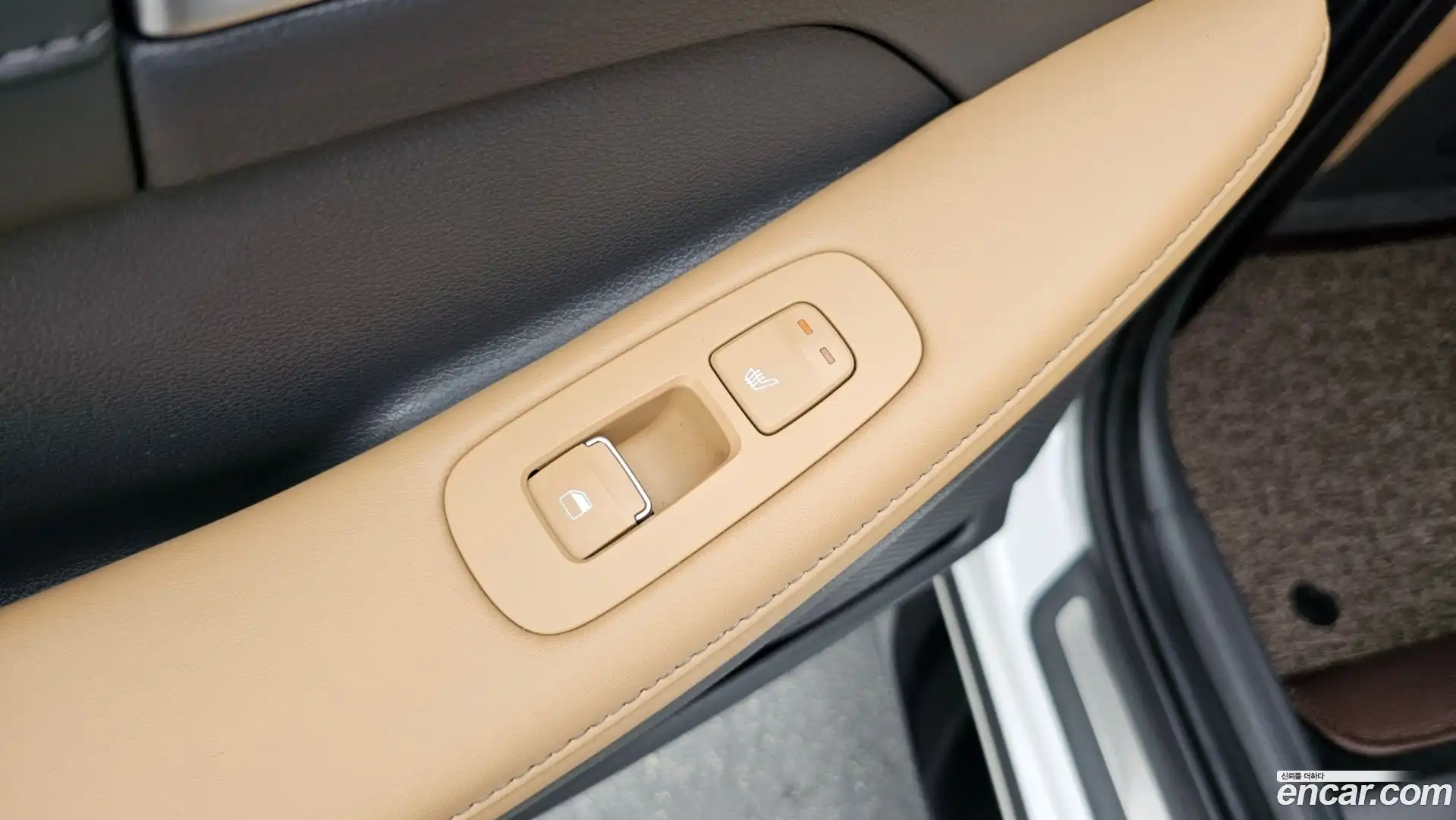 Sonata Hyundai 2019.4-OPTION-045