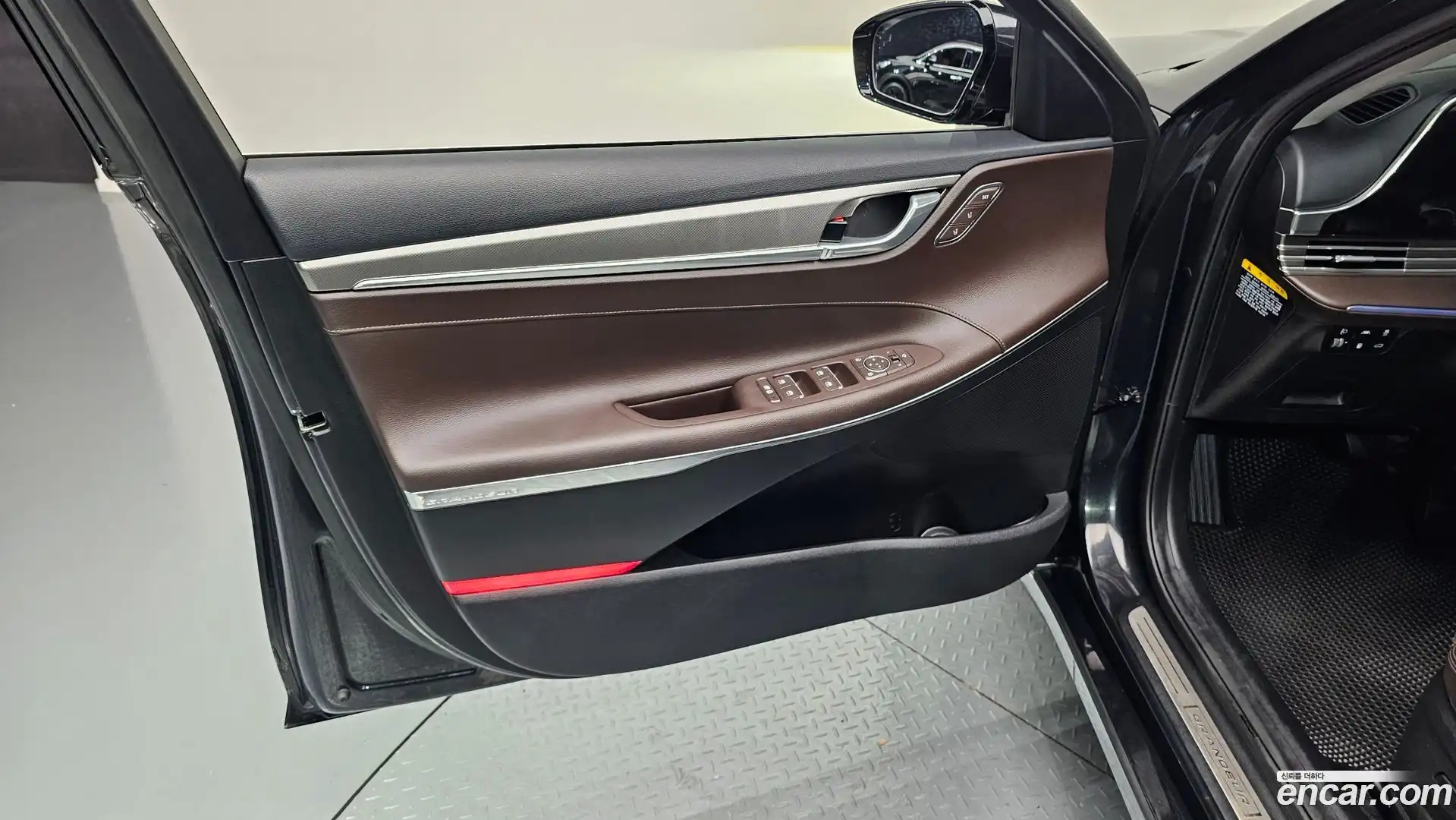 Grandeur Hyundai 2020.2-INNER-034