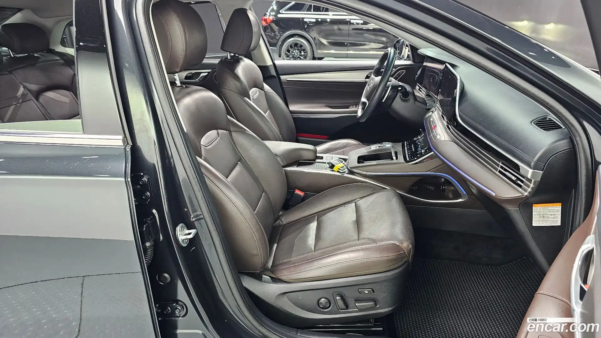 Grandeur Hyundai 2020.2-INNER-036