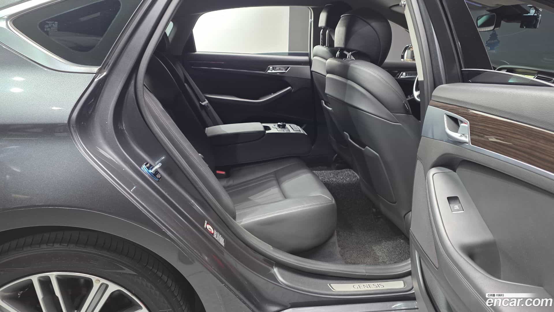 G80 Genesis 2016.9-OPTION-015