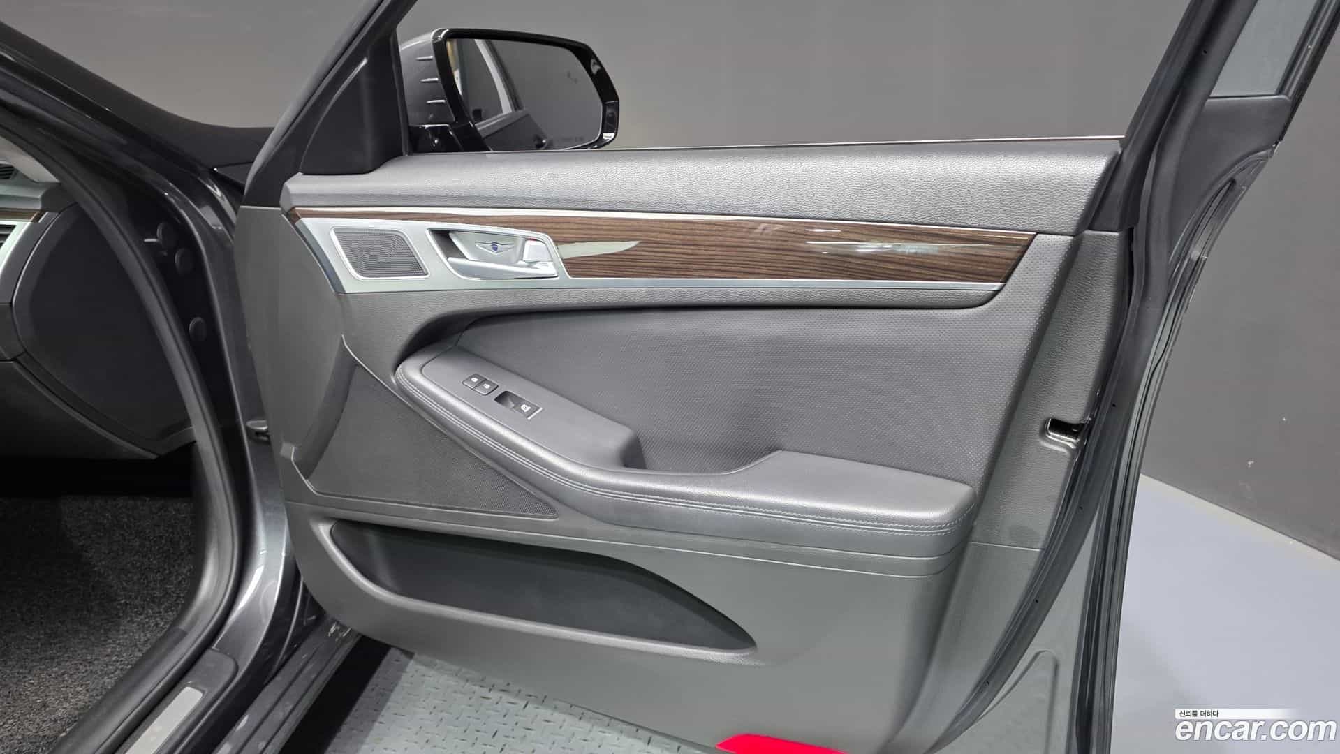 G80 Genesis 2016.9-INNER-034
