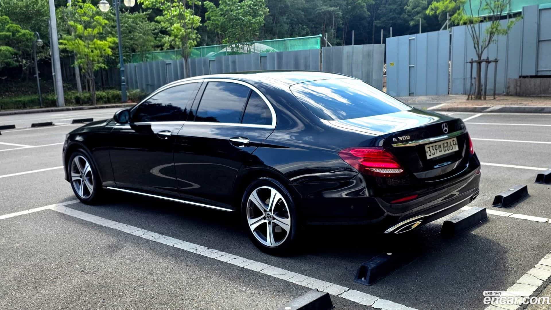 E-Class Mercedes-Benz 2017.4-OUTER-006