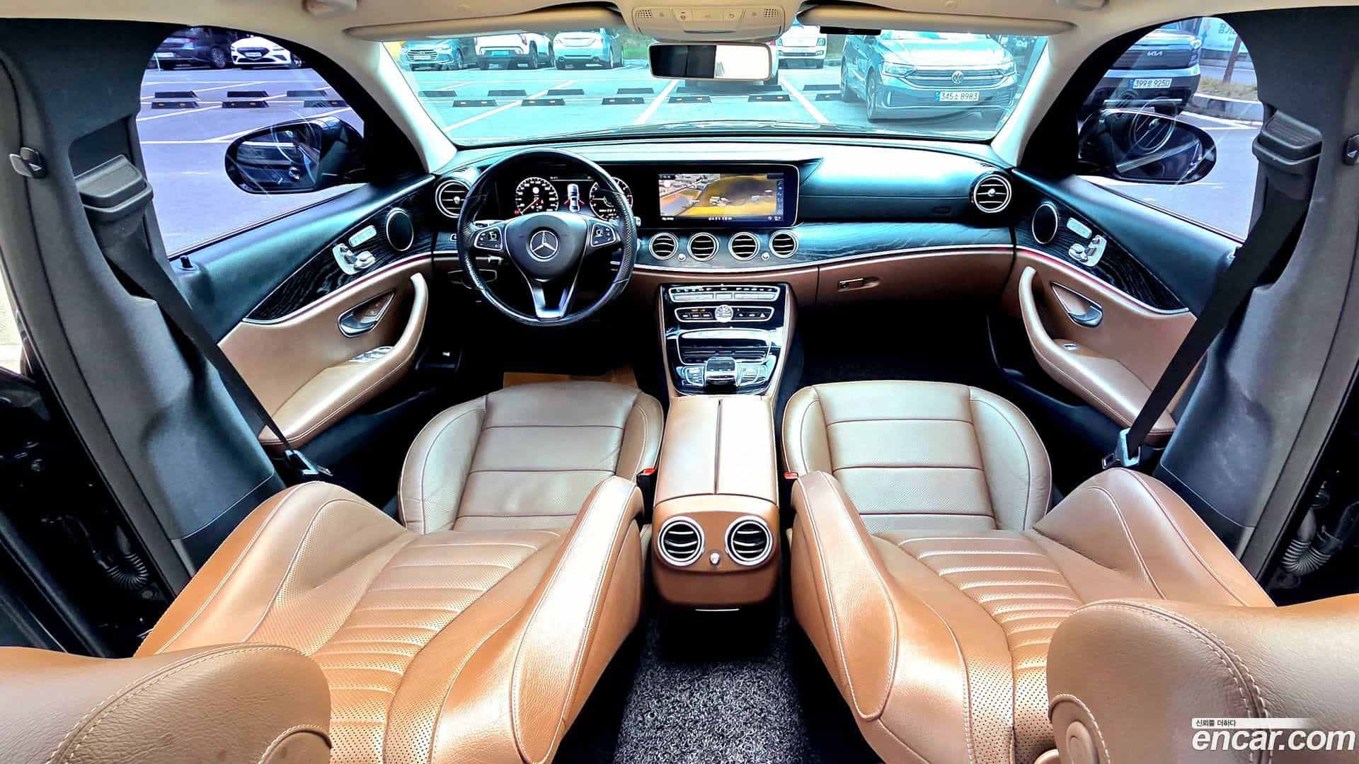 E-Class Mercedes-Benz 2017.4-INNER-008