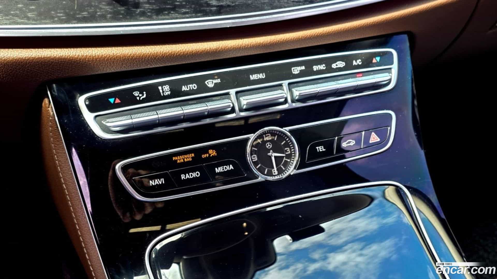 E-Class Mercedes-Benz 2017.4-OPTION-015