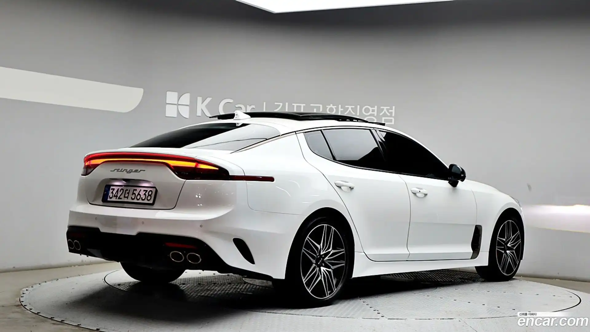 Stinger Kia 2023.2-OUTER-002